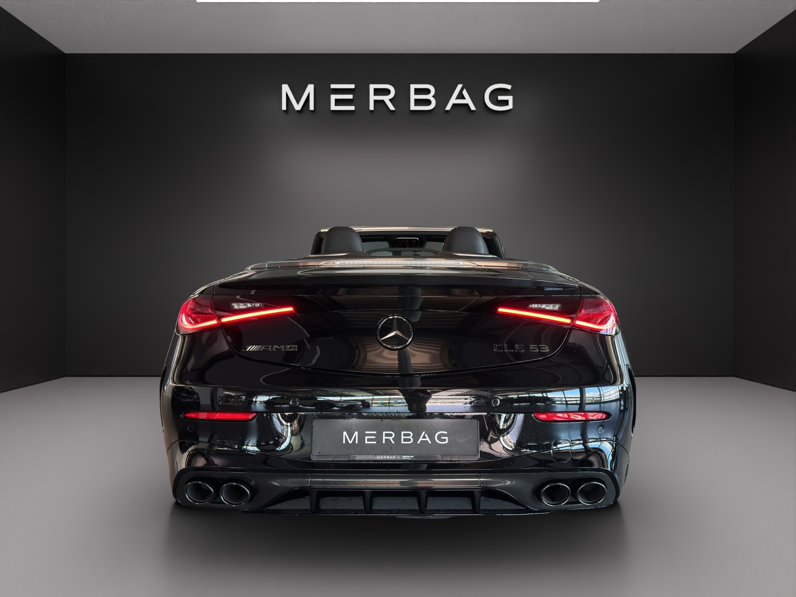 MERCEDES-BENZ CLE AMG 53 Cabrio 4Matic+-image-4