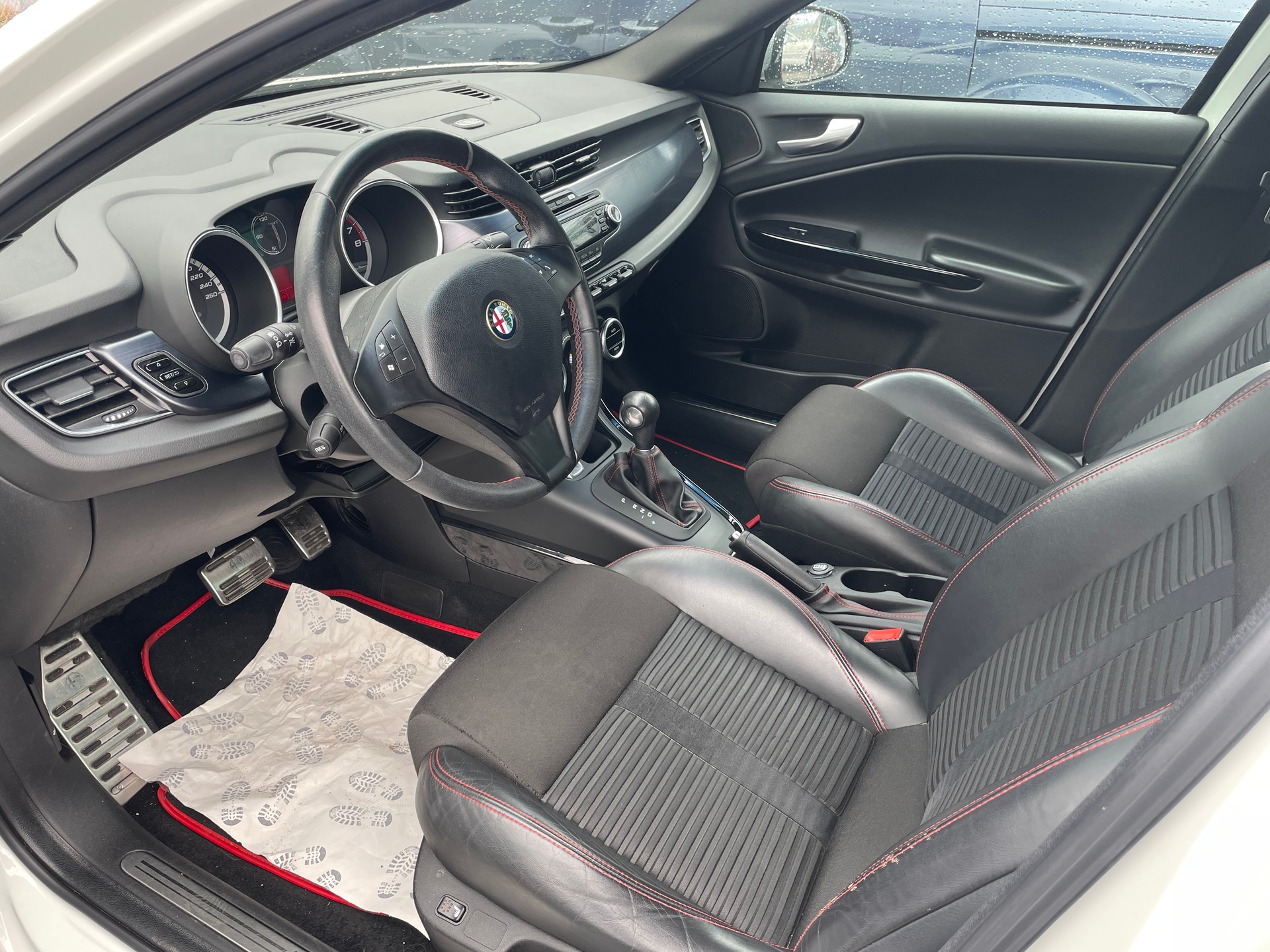 ALFA ROMEO Giulietta 1.4 MultiAir Veloce TCT-image-5