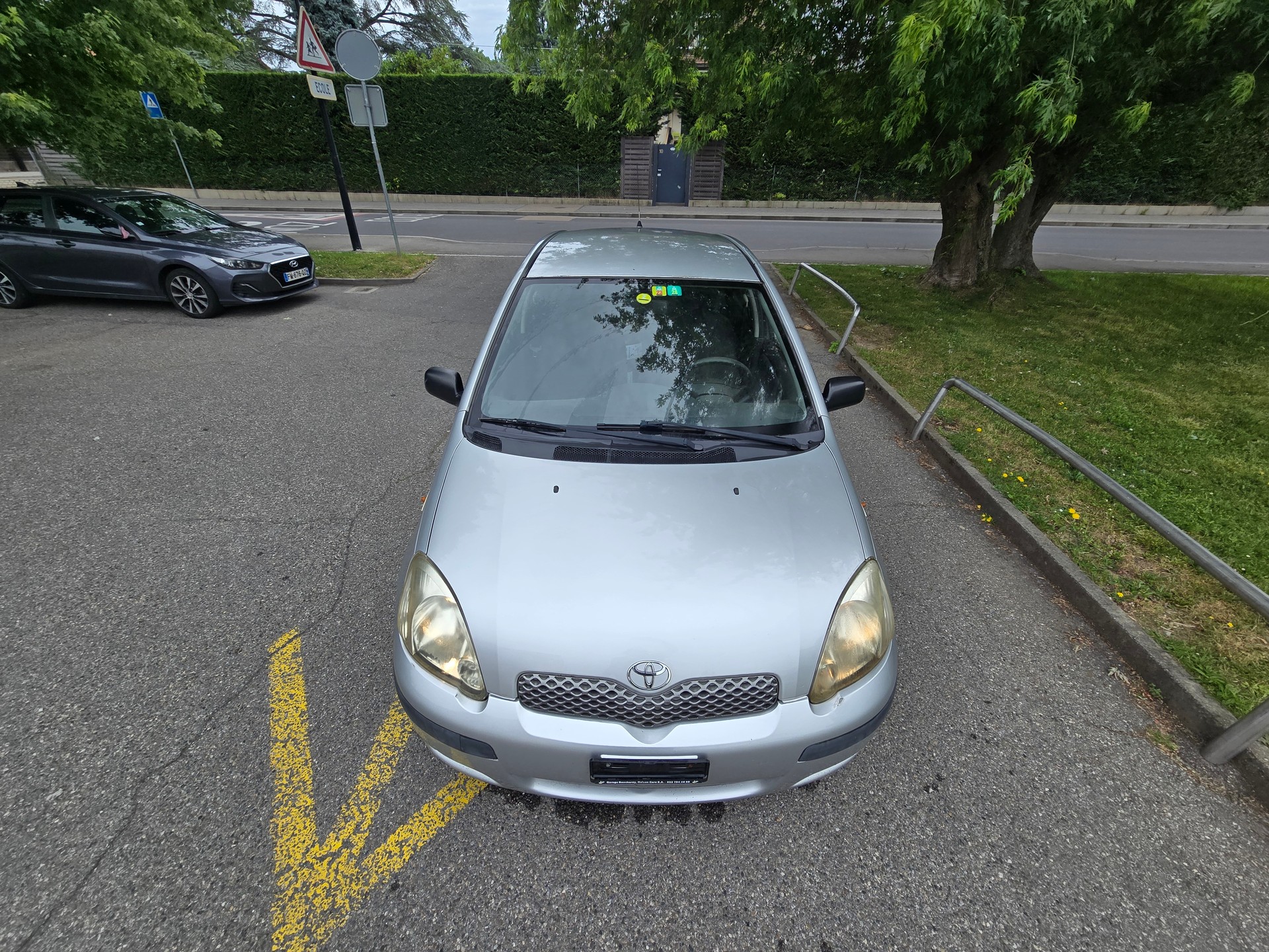 TOYOTA Yaris 1.0 Linea Sol