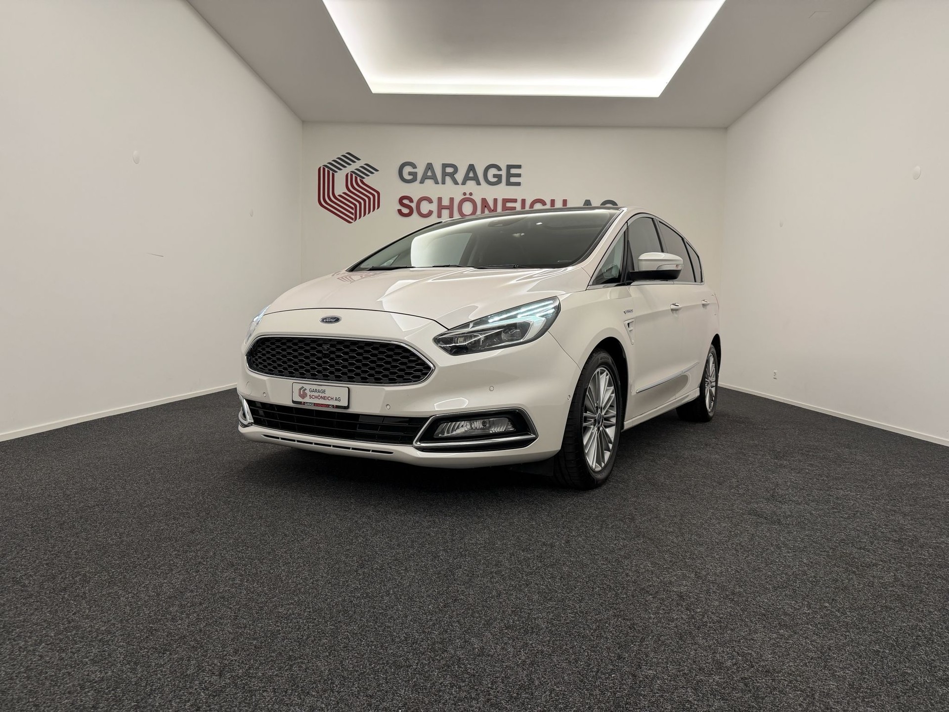 FORD S-Max 2.0 TDCi Vignale Automatic-image-0