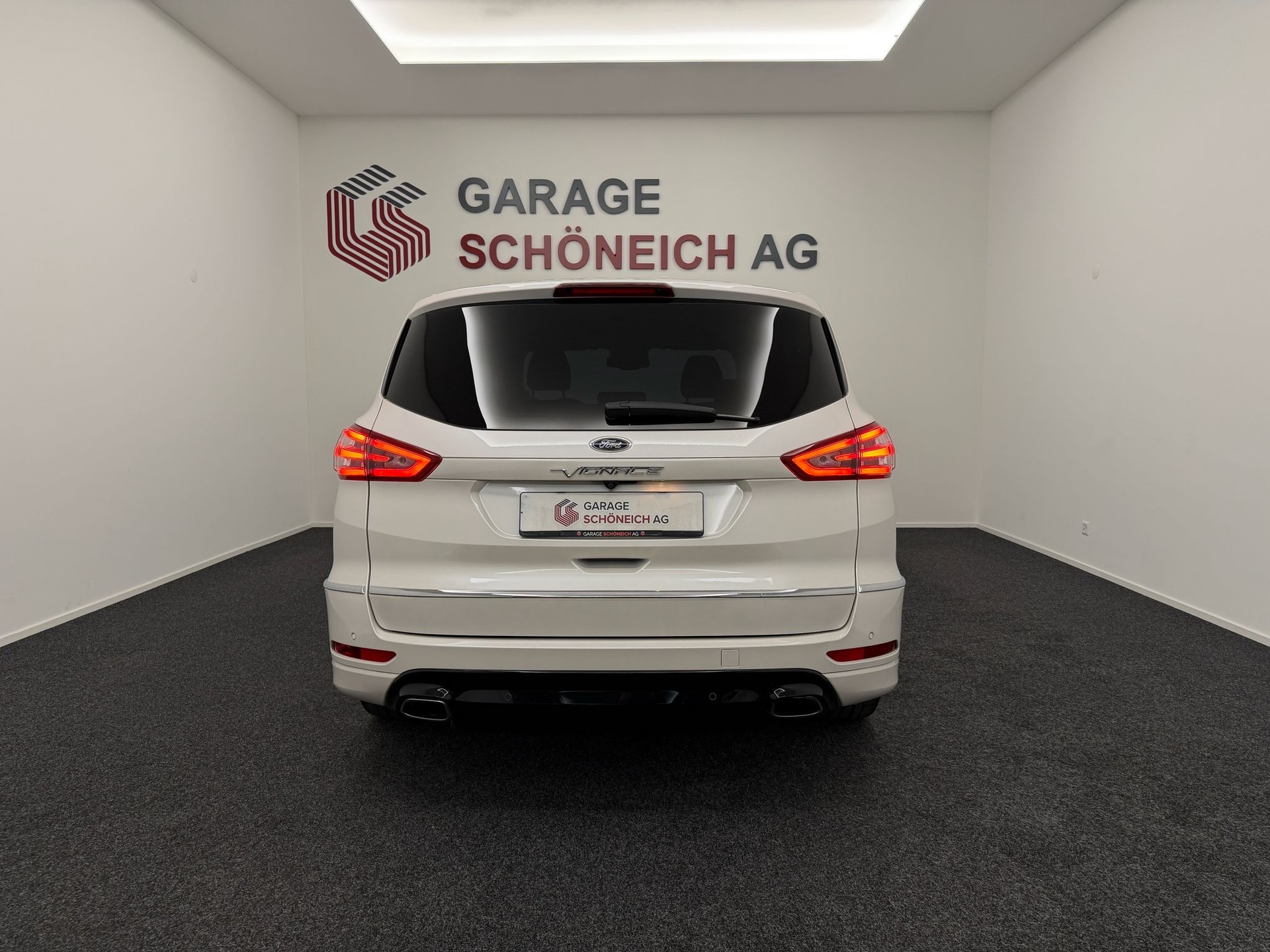 FORD S-Max 2.0 TDCi Vignale Automatic-image-5