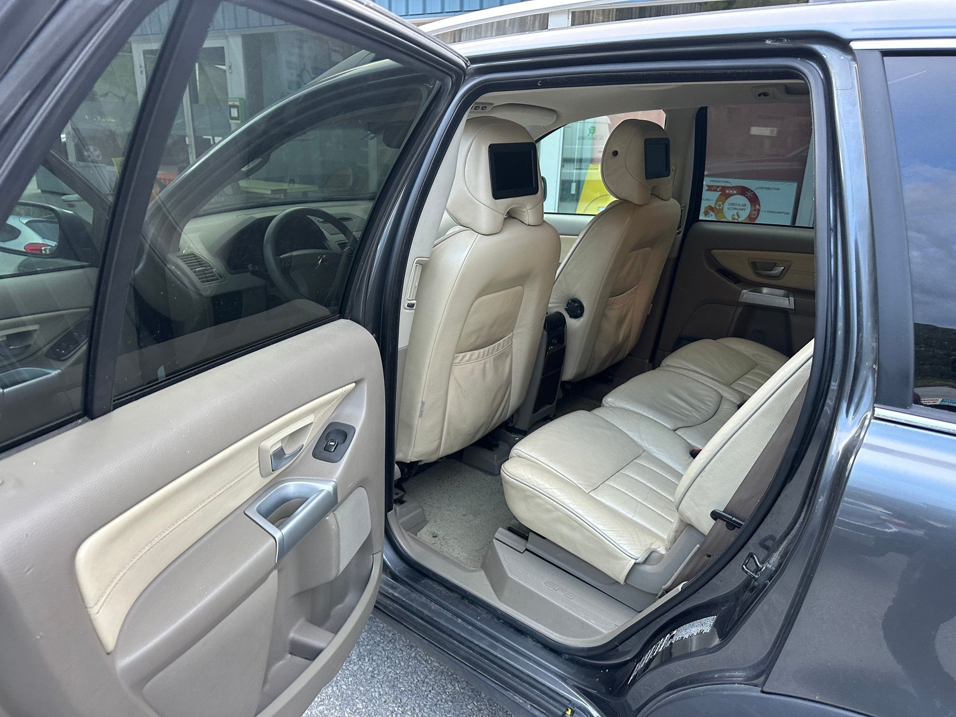 VOLVO XC90 D5 AWD Executive Geartronic-image-9