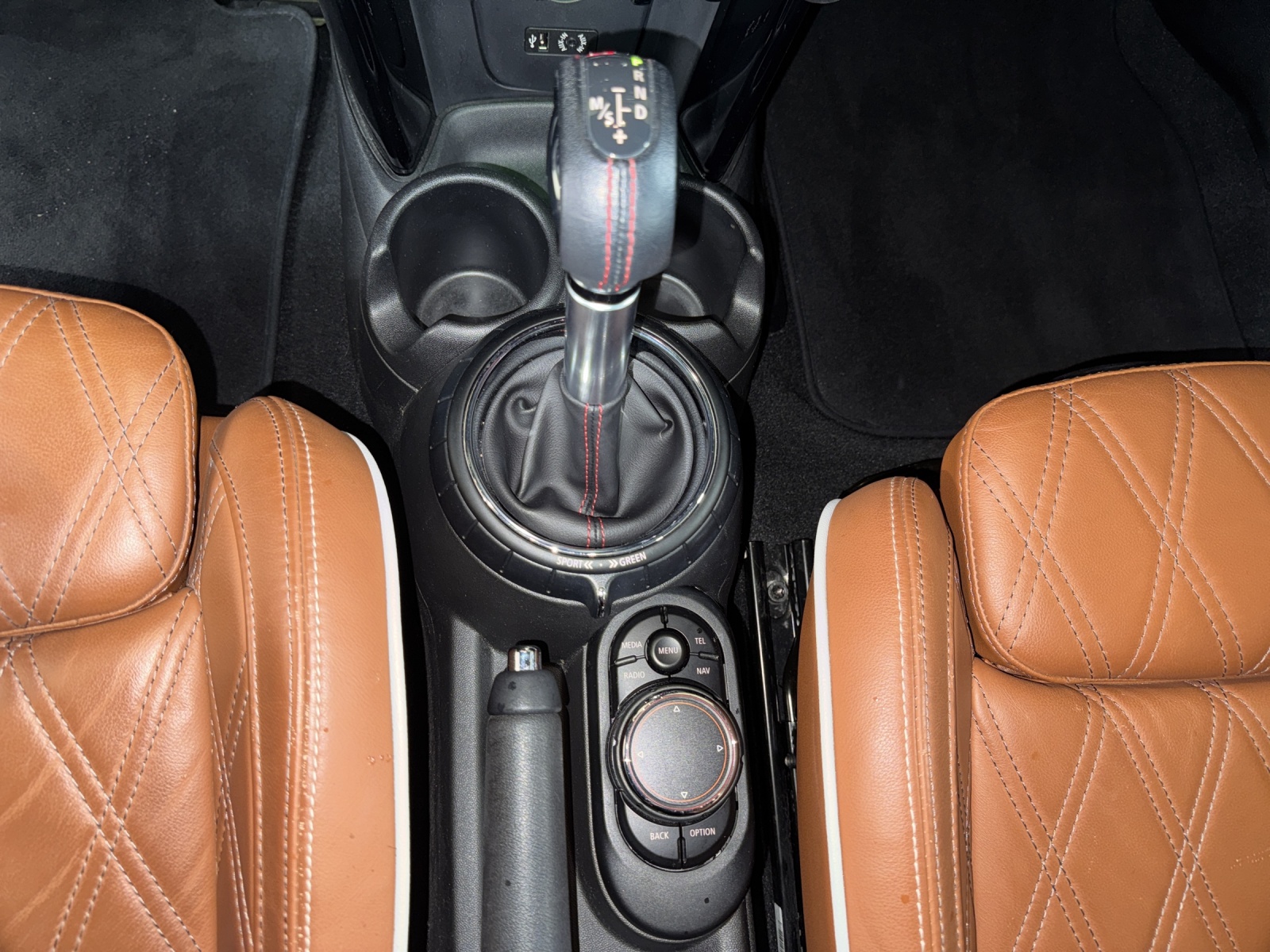 MINI Cabrio F57 2.0i Cooper S HIFI-SYSTEM HARMAN/KARDON-image-13
