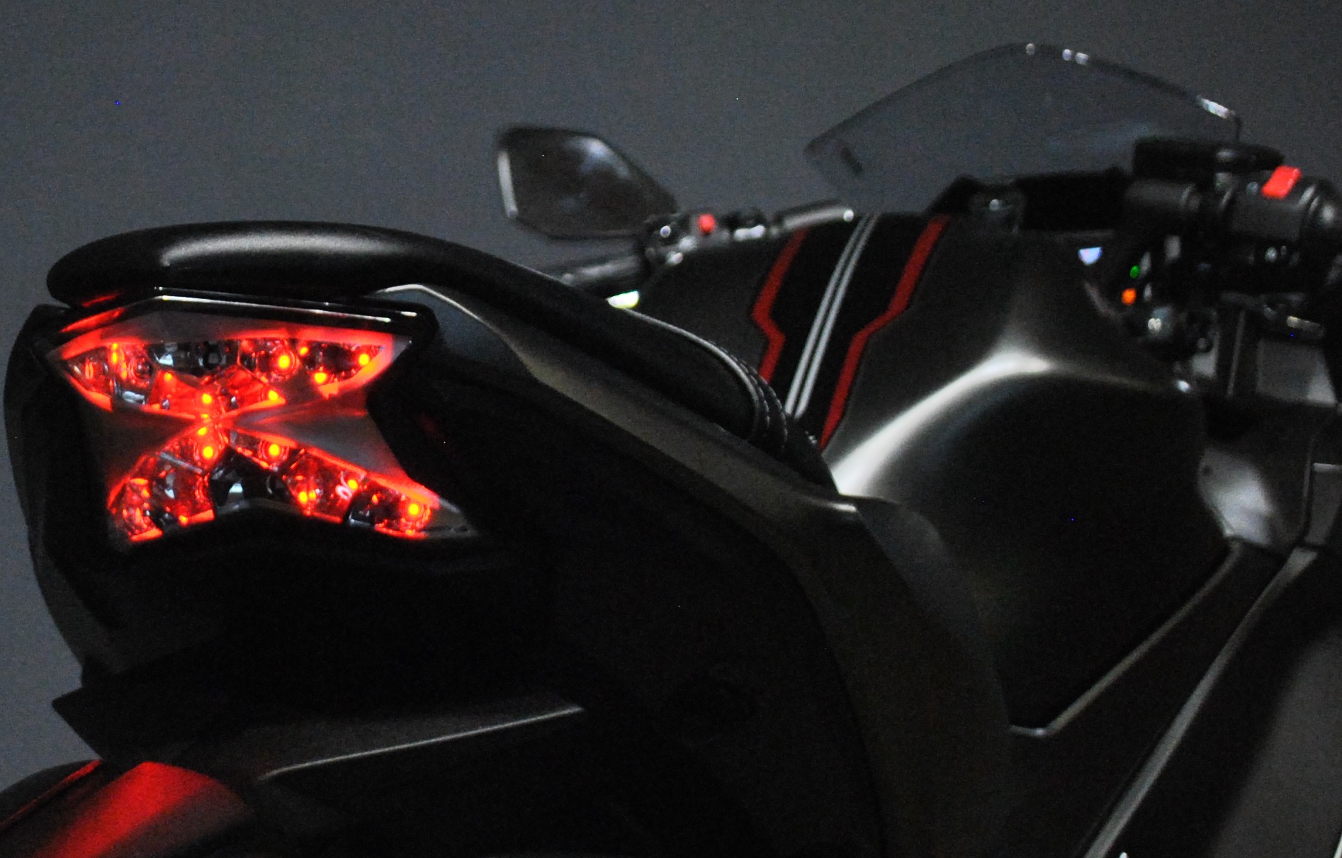 KAWASAKI Ninja 650 (35kW)-image-6