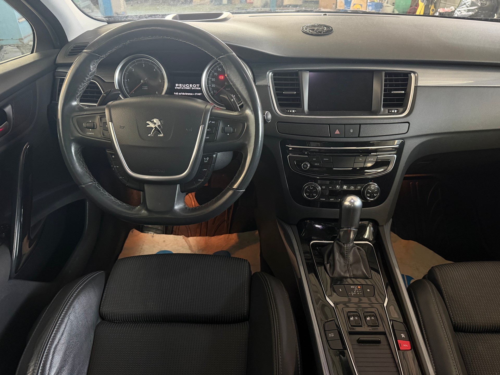 PEUGEOT 508 SW 2.0 BlueHDi Allure Automatic-image-12
