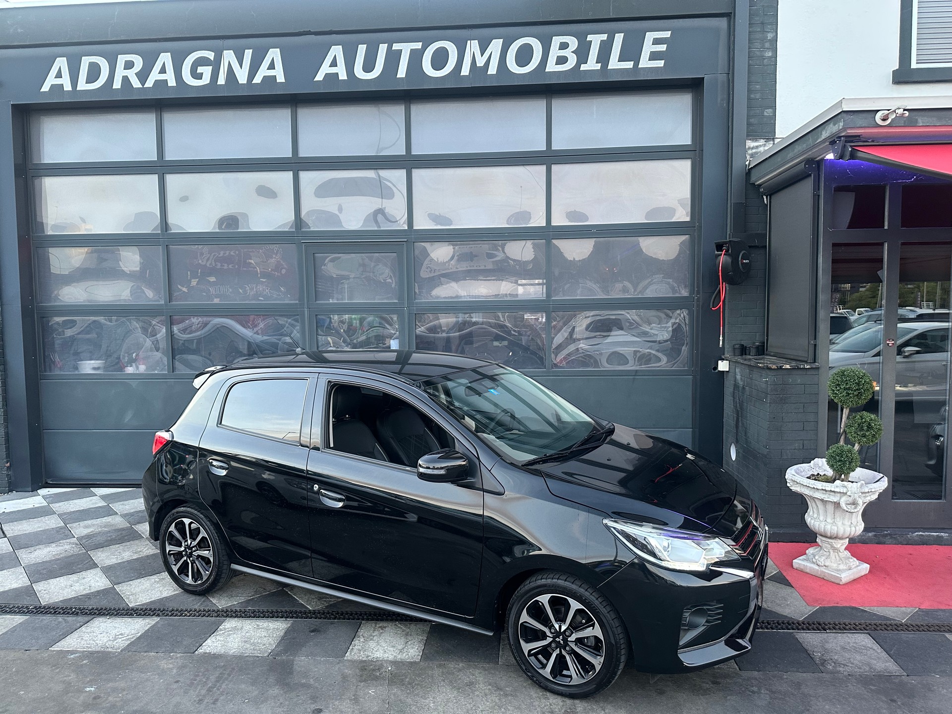 MITSUBISHI Space Star 1.2 Diamond CVT-image-1