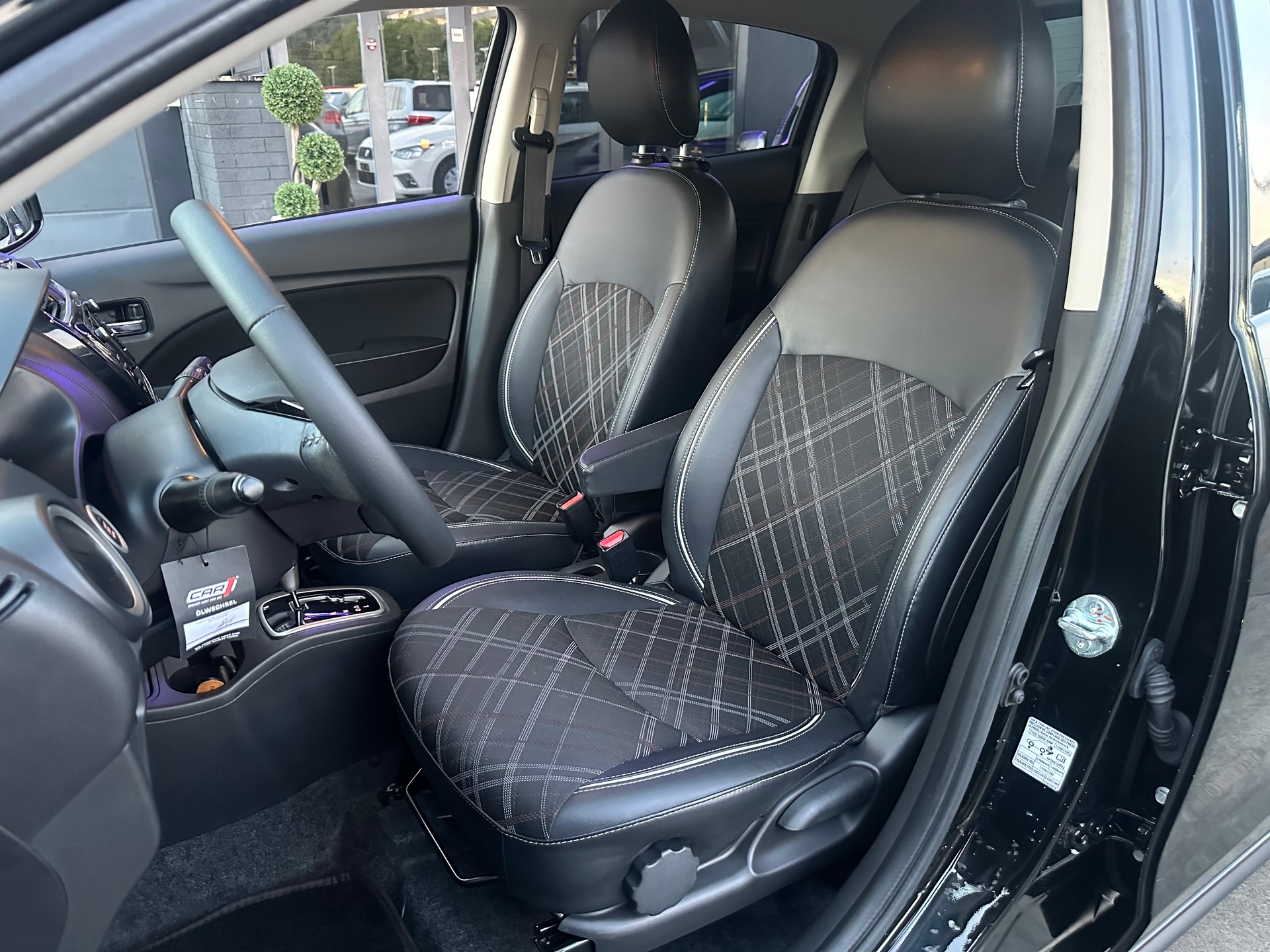 MITSUBISHI Space Star 1.2 Diamond CVT-image-12