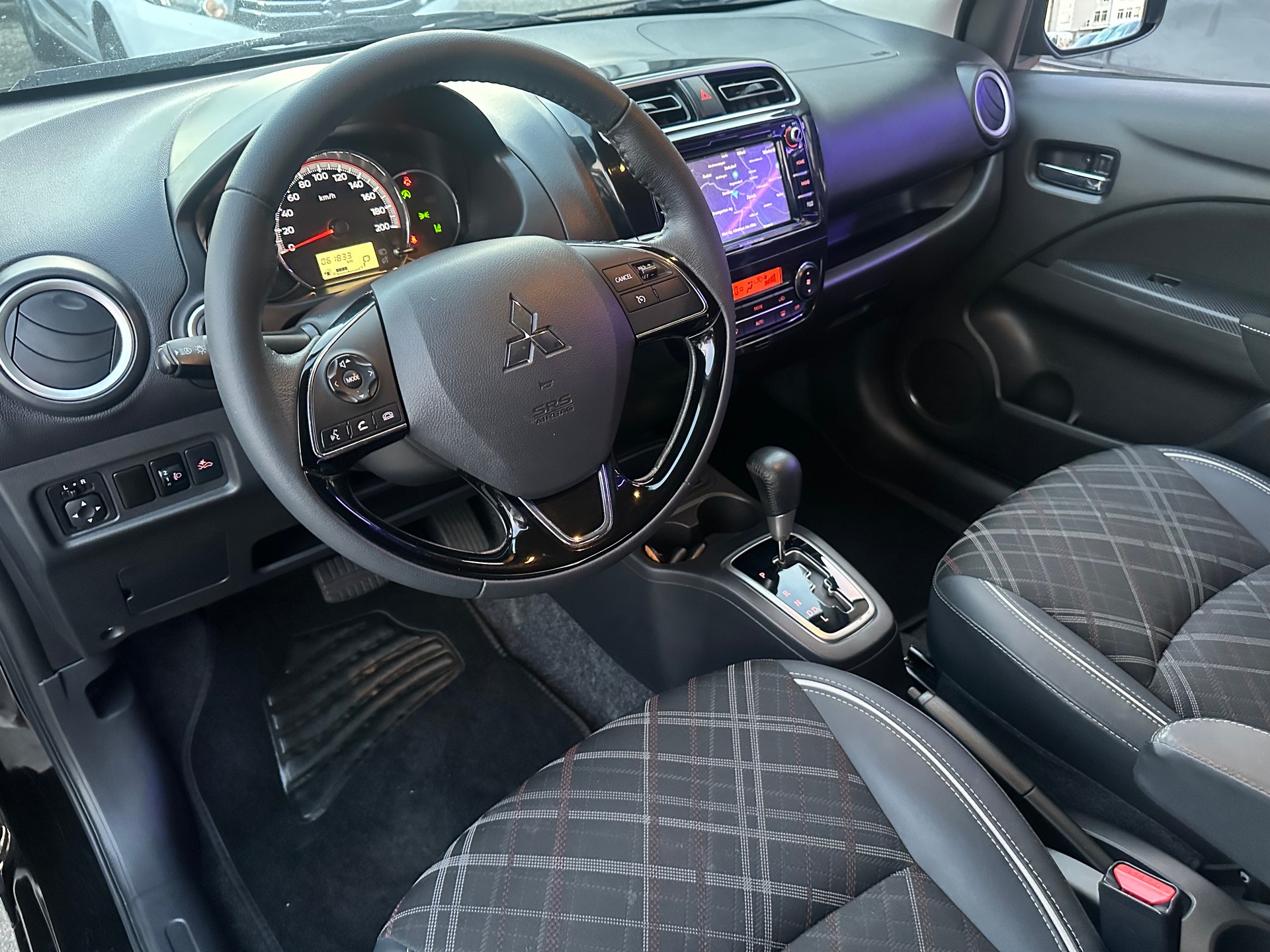 MITSUBISHI Space Star 1.2 Diamond CVT-image-16