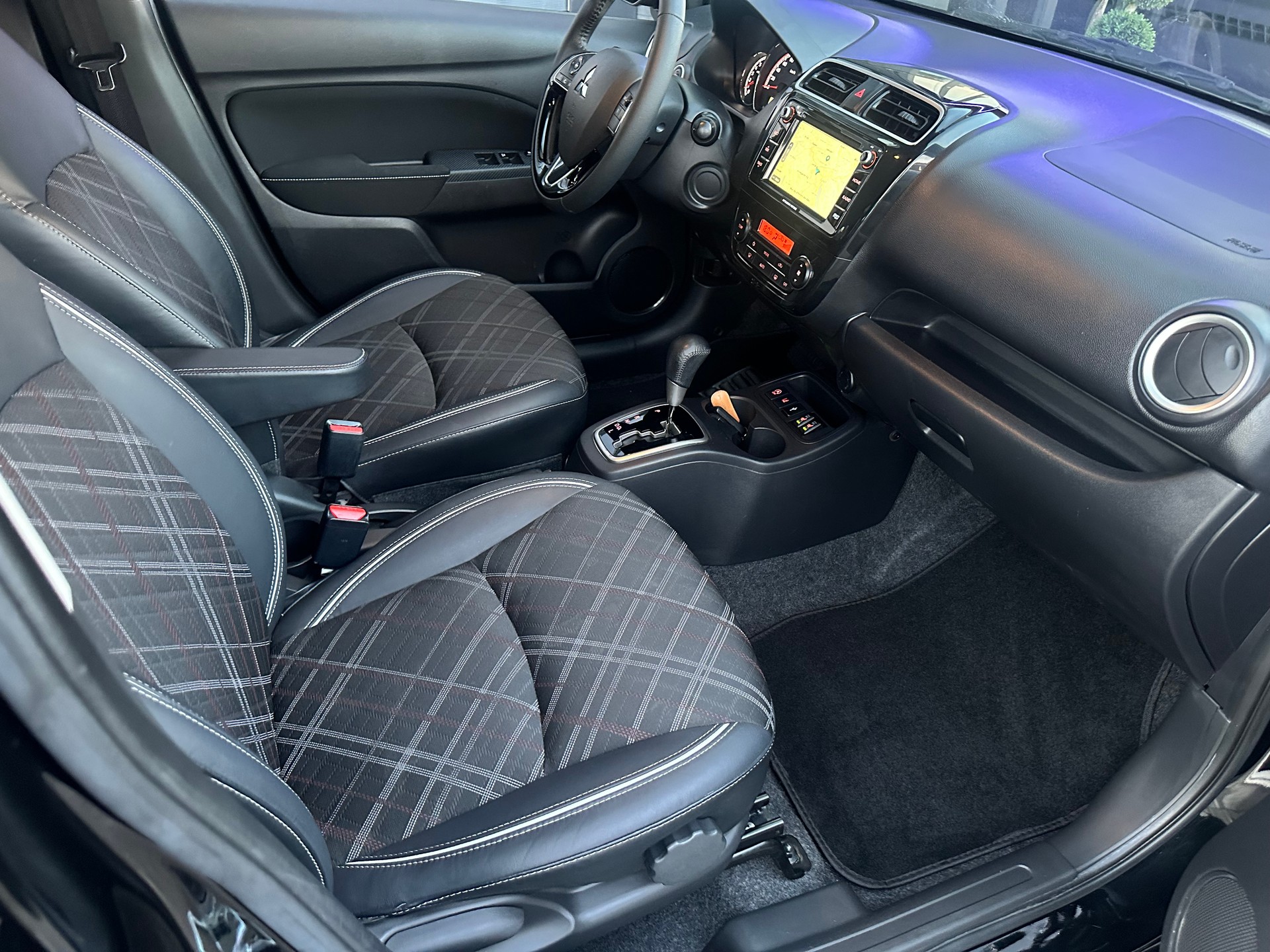 MITSUBISHI Space Star 1.2 Diamond CVT-image-21