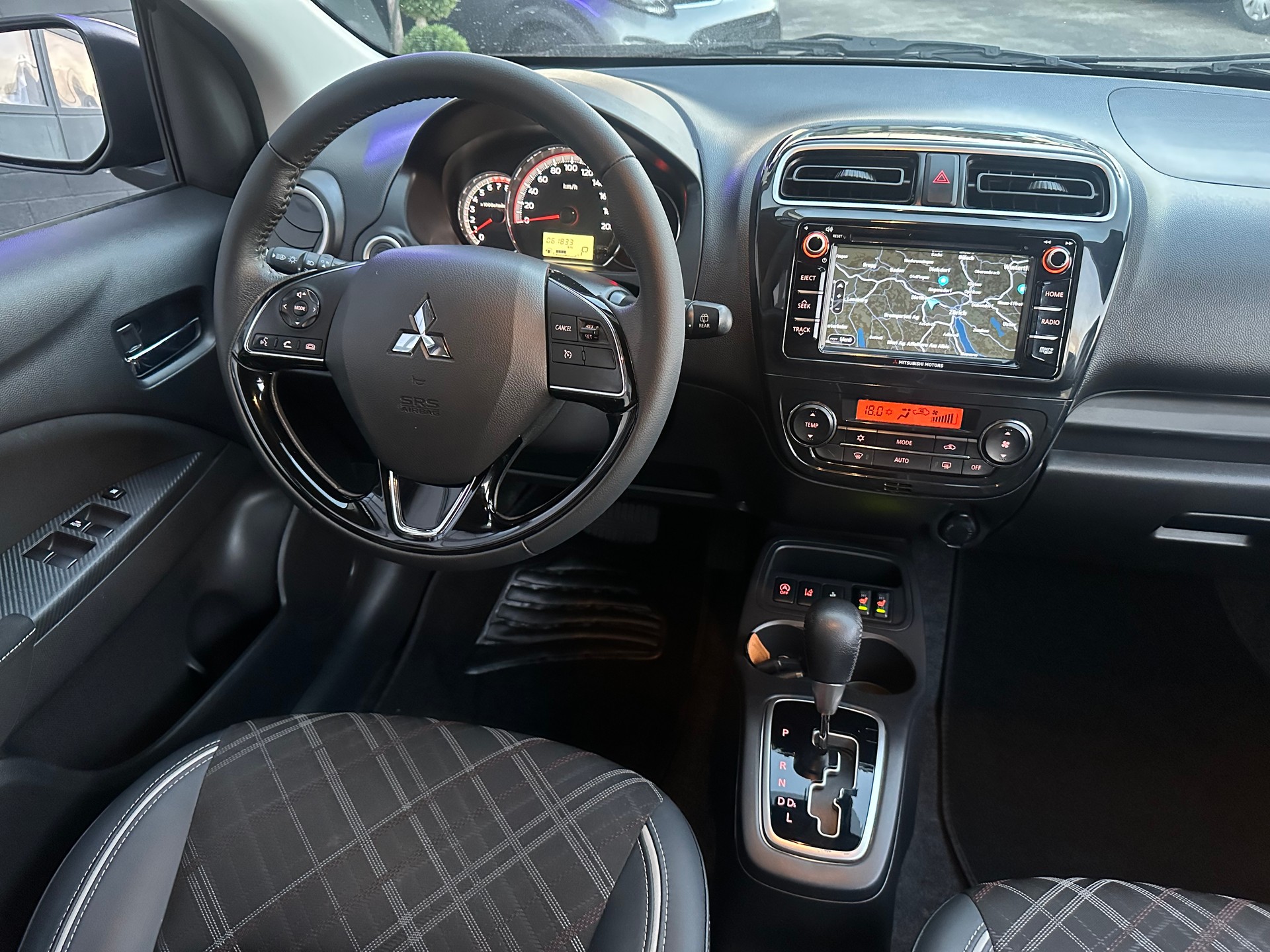 MITSUBISHI Space Star 1.2 Diamond CVT-image-14