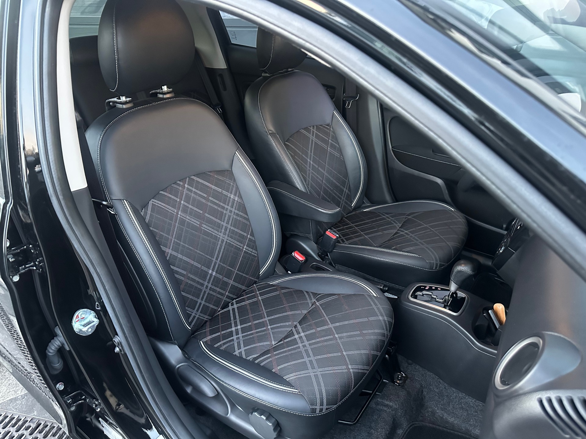 MITSUBISHI Space Star 1.2 Diamond CVT-image-19