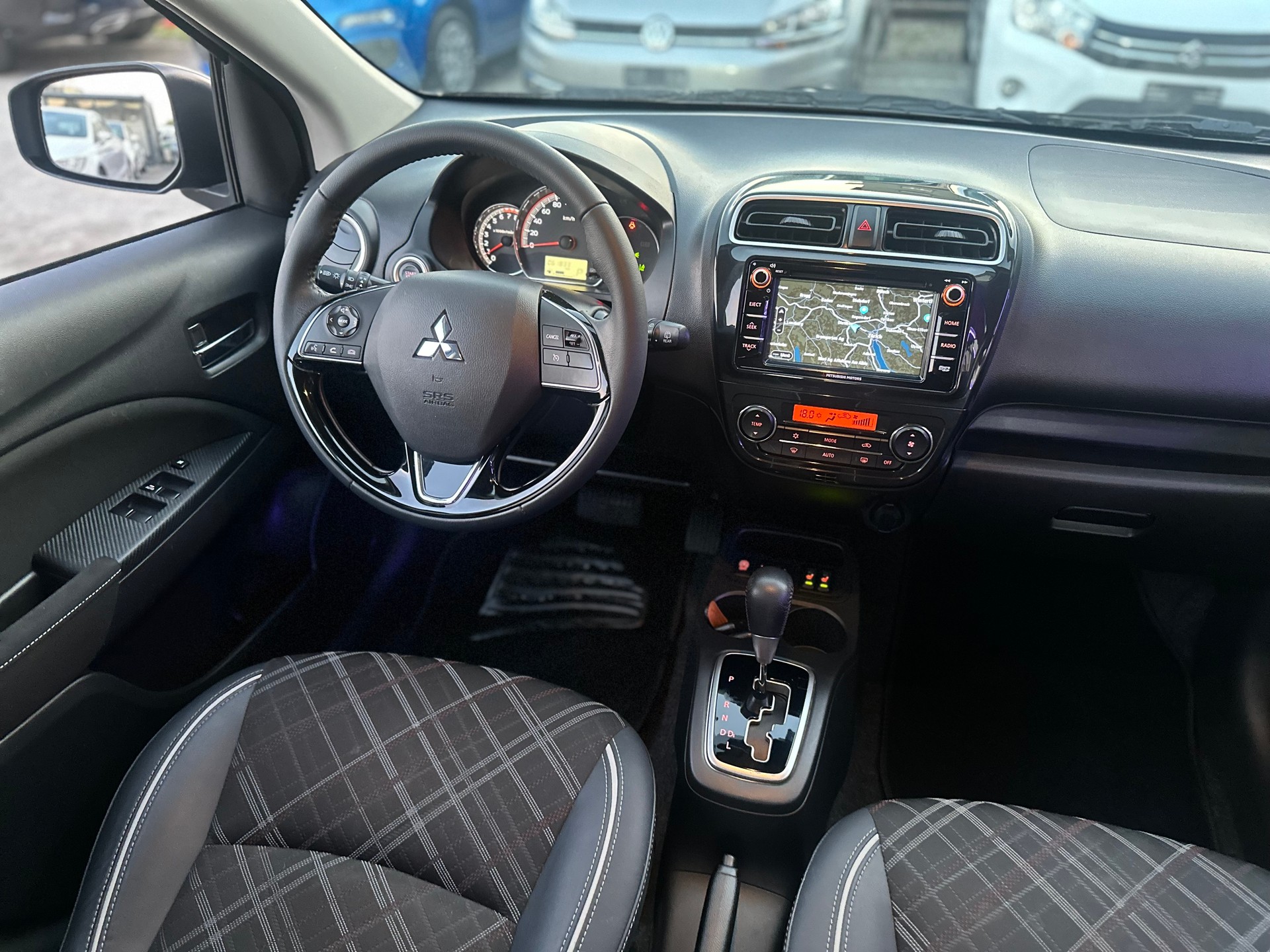 MITSUBISHI Space Star 1.2 Diamond CVT-image-10