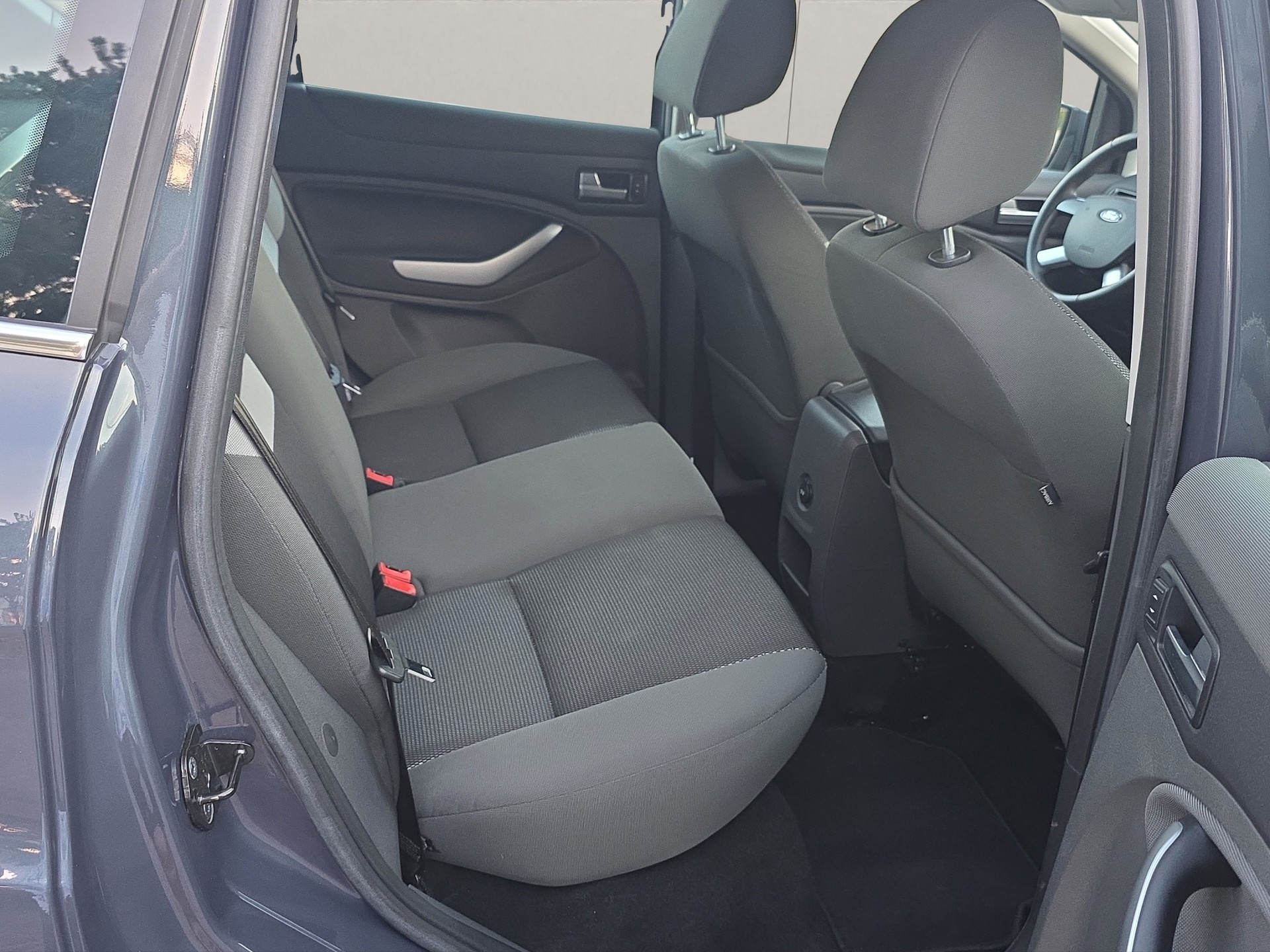 FORD Kuga 2.0 TDCi Titanium 4WD PowerShift-image-13