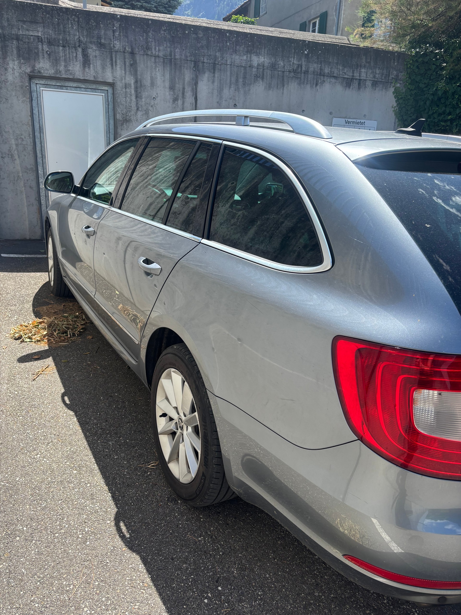 SKODA 2.0 TDI 140 Elegance 4x4 DSG-image-2