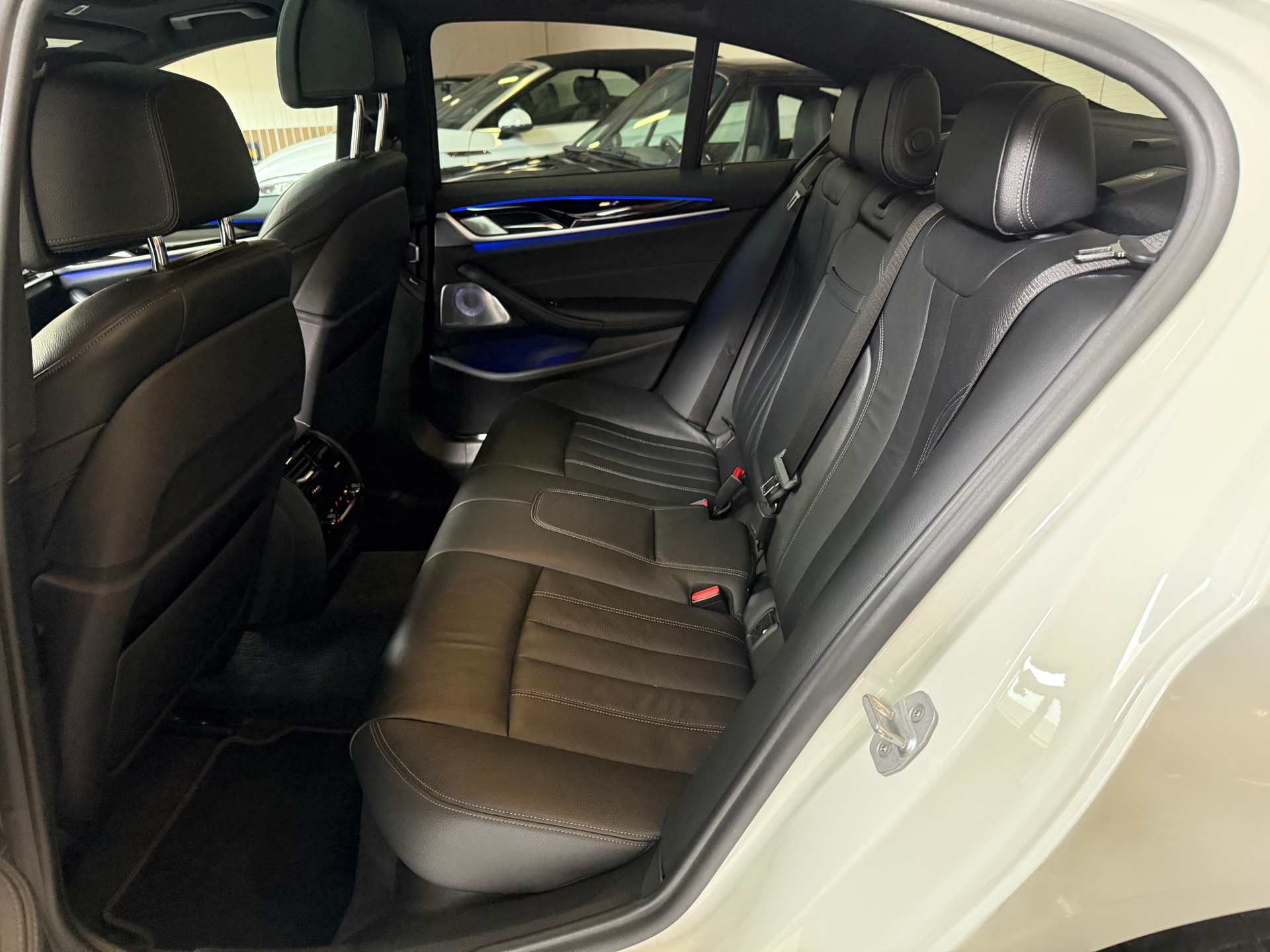BMW 530d xDrive Steptronic-image-15