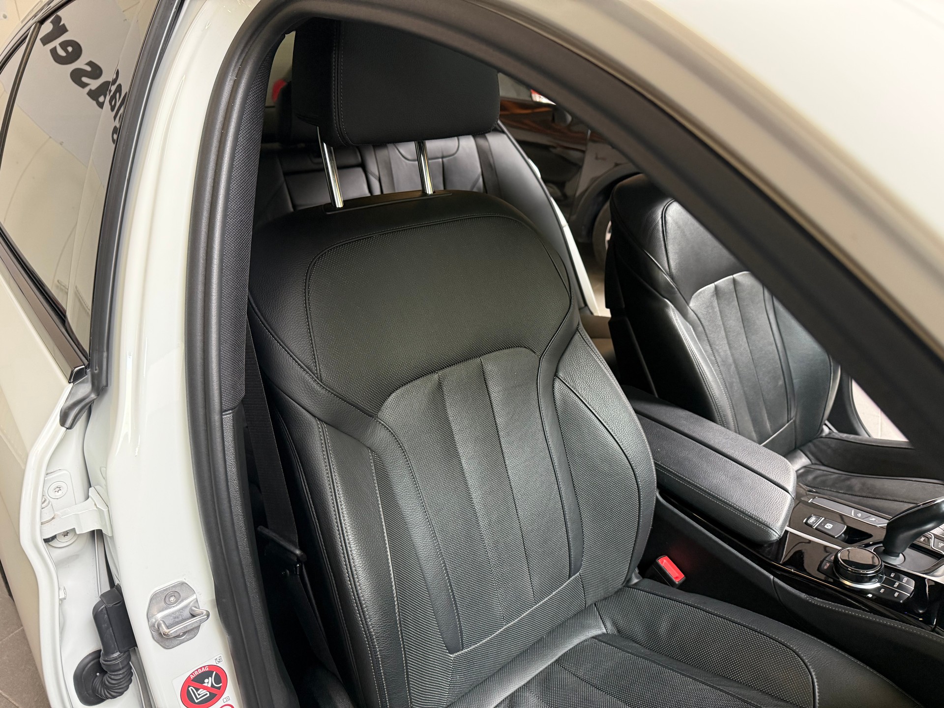 BMW 530d xDrive Steptronic-image-22