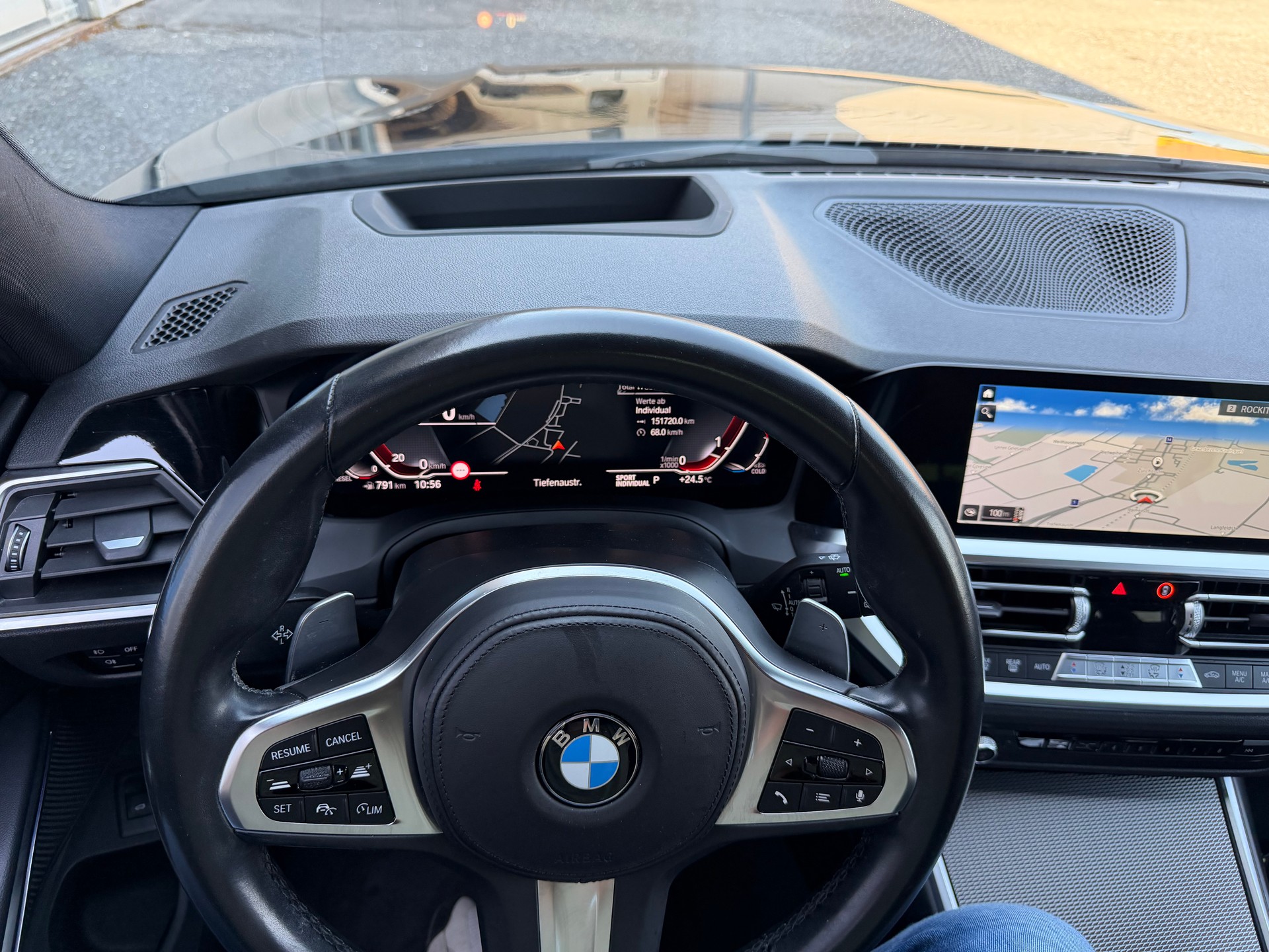 BMW 320d xDrive 48V Touring M Sport Steptronic-image-6
