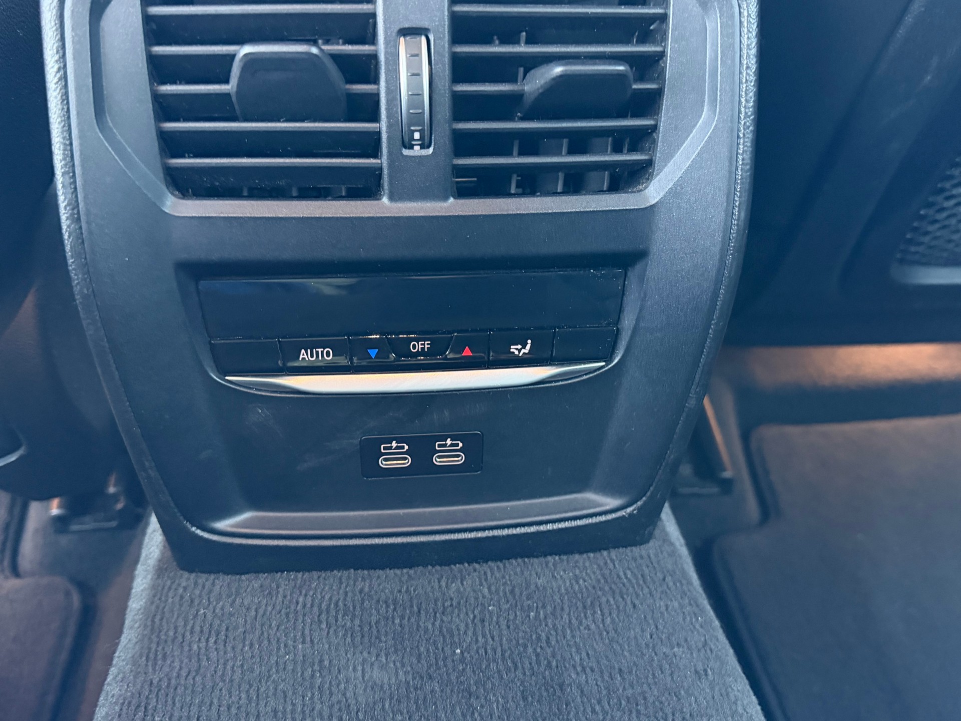 BMW 320d xDrive 48V Touring M Sport Steptronic-image-12