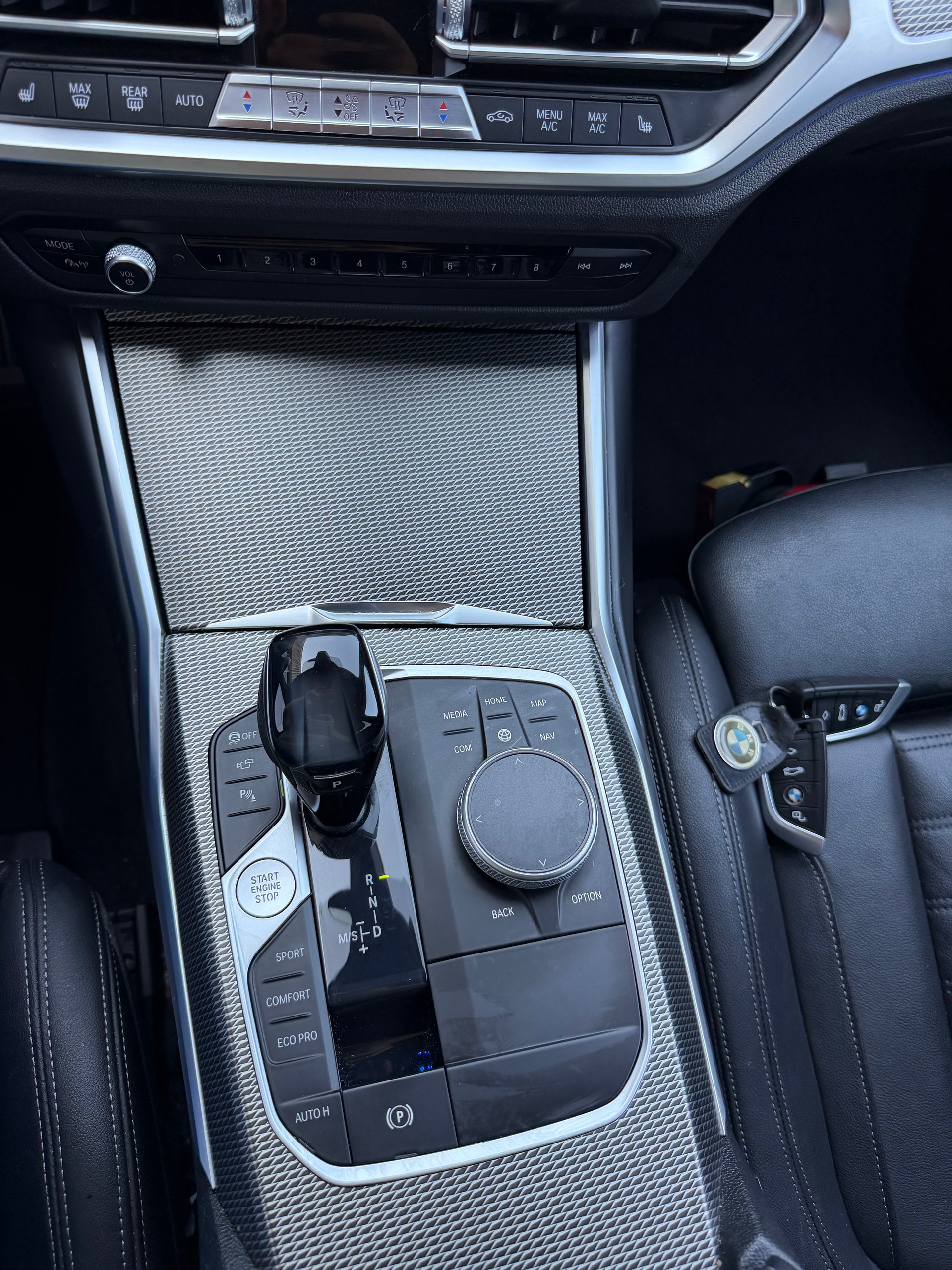BMW 320d xDrive 48V Touring M Sport Steptronic-image-8