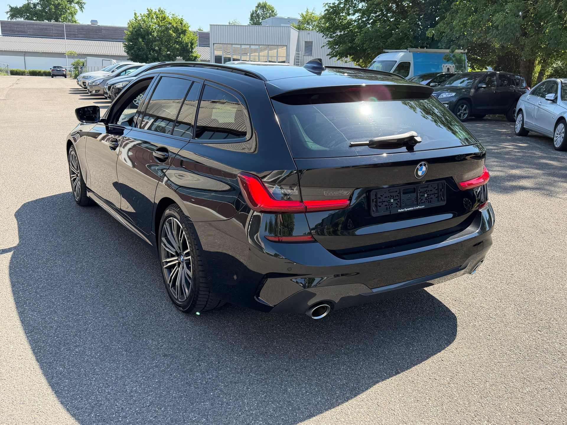 BMW 320d xDrive 48V Touring M Sport Steptronic-image-3