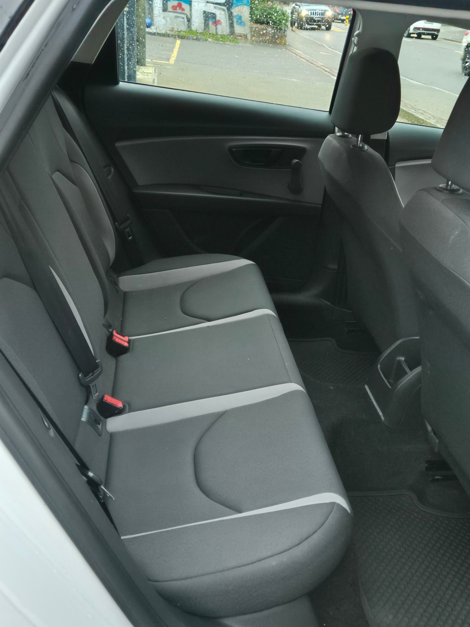 SEAT Leon ST 1.6 TDI Style 4Drive-image-8