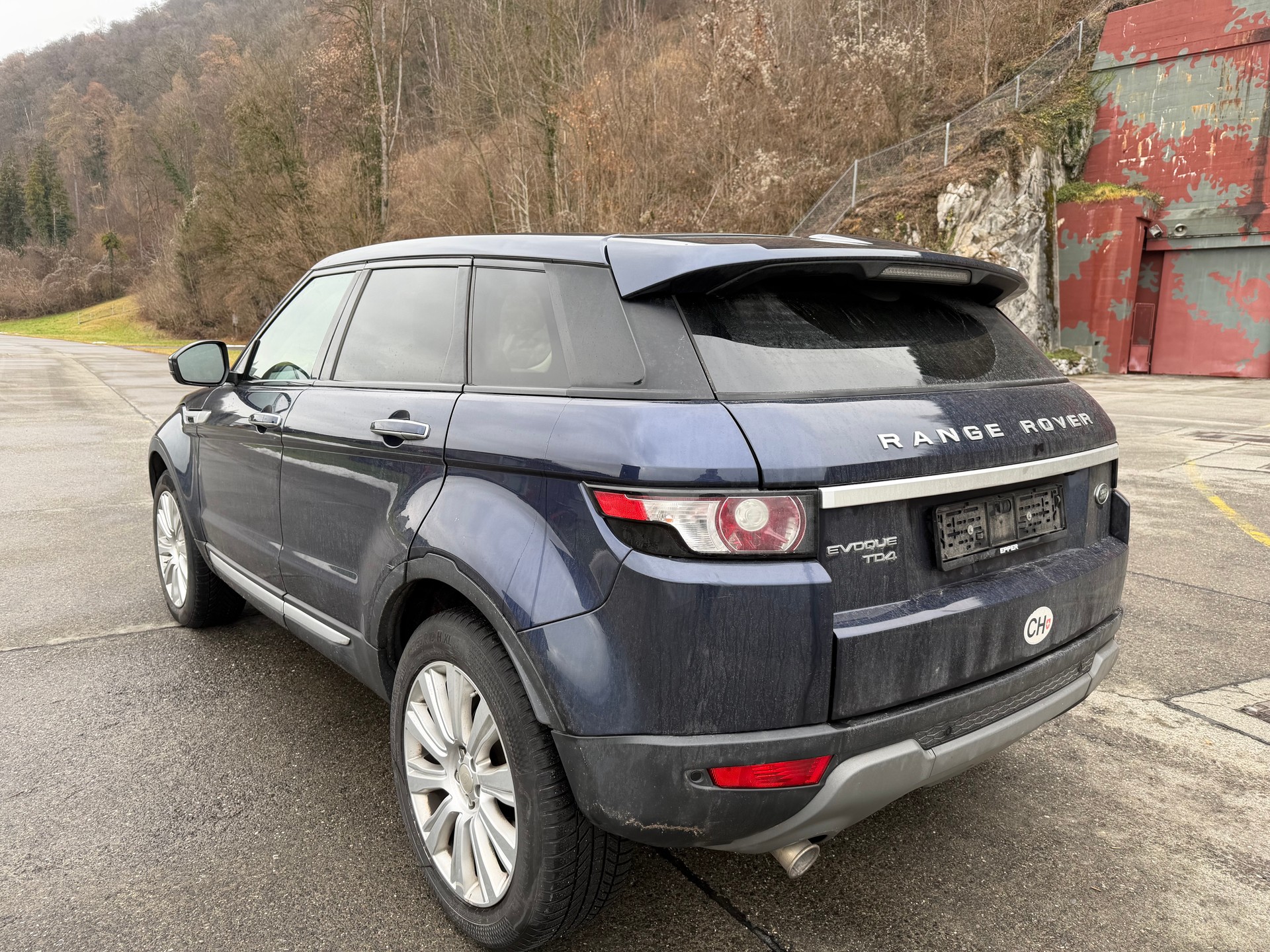 LAND ROVER Range Rover Evoque 2.2 TD4 Prestige AT9-image-2