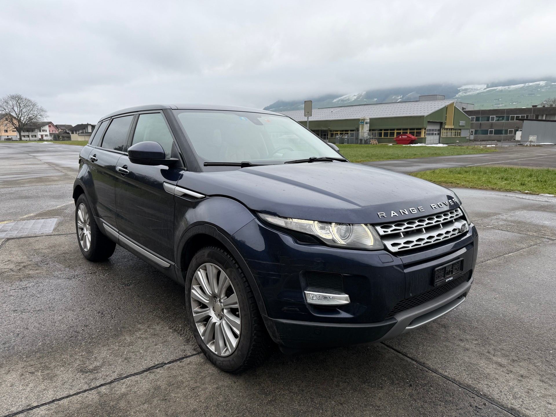 LAND ROVER Range Rover Evoque 2.2 TD4 Prestige AT9-image-5
