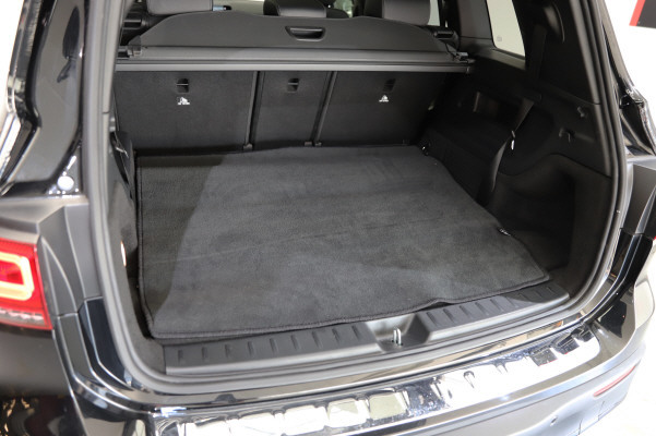 MERCEDES-BENZ EQB 350 AMG Line 4Matic-image-11