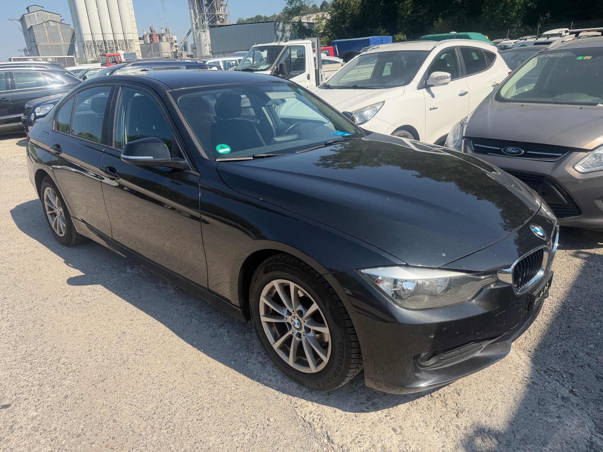 BMW 318d Modern Line Steptronic-image-1