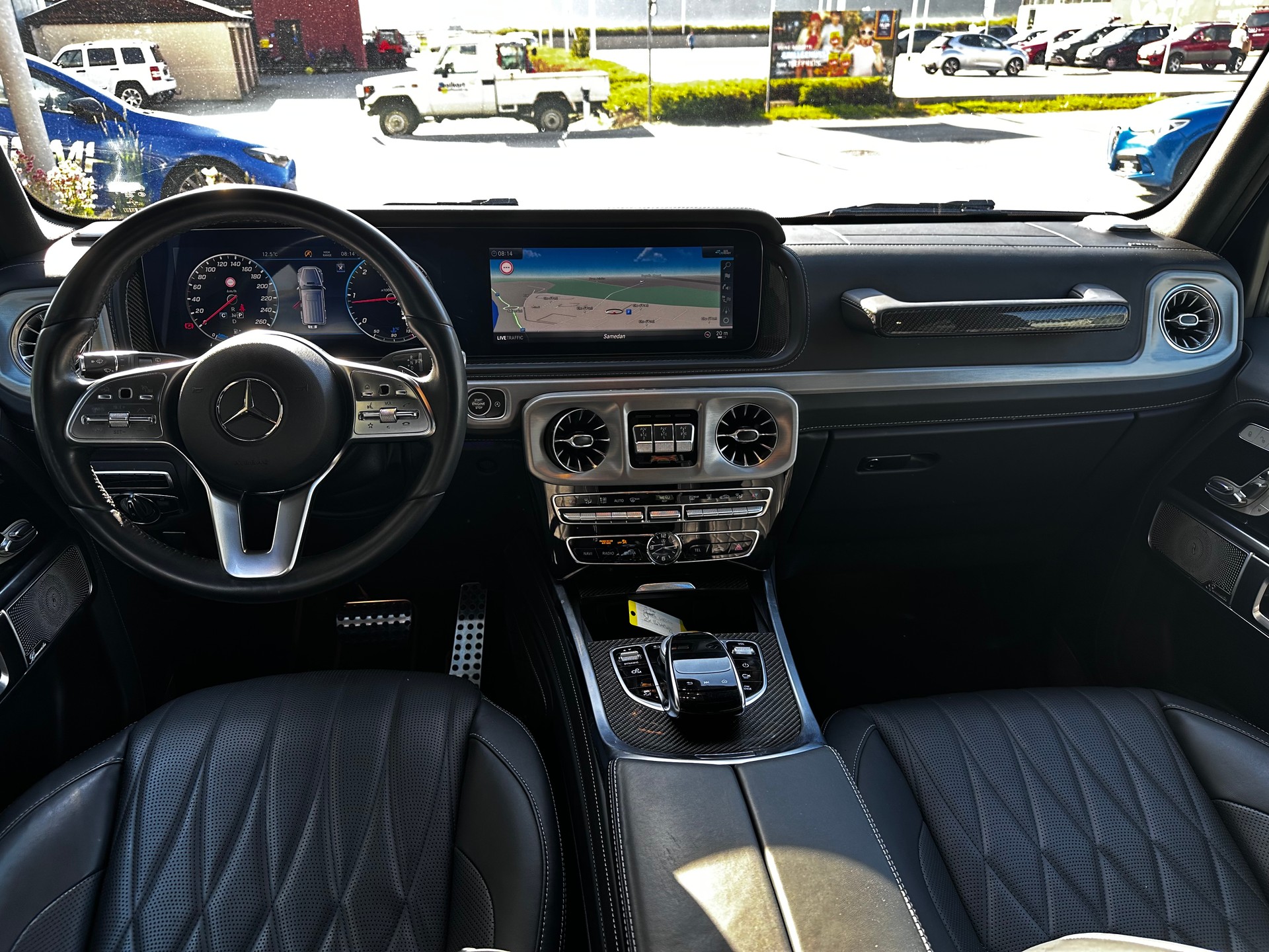 MERCEDES-BENZ G 400 d AMG Line 4matic-image-9
