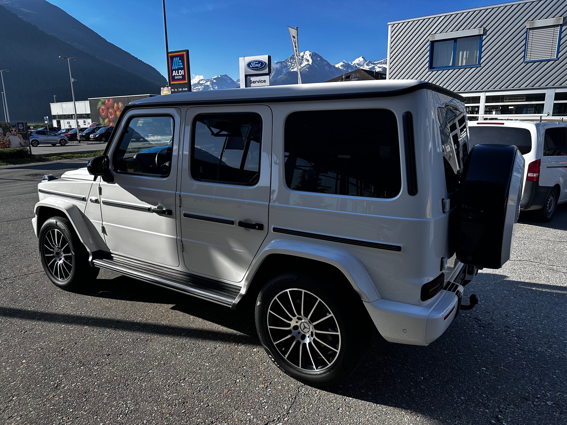MERCEDES-BENZ G 400 d AMG Line 4matic-image-6