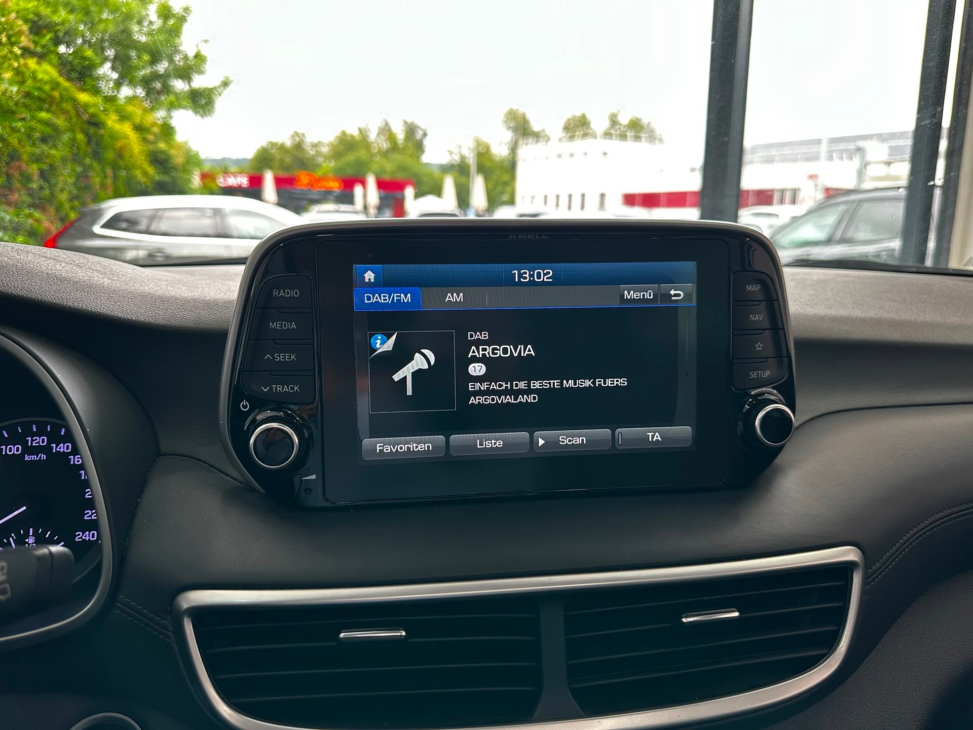 HYUNDAI Tucson 1.6 TGDI Amplia 4WD DCT-image-8
