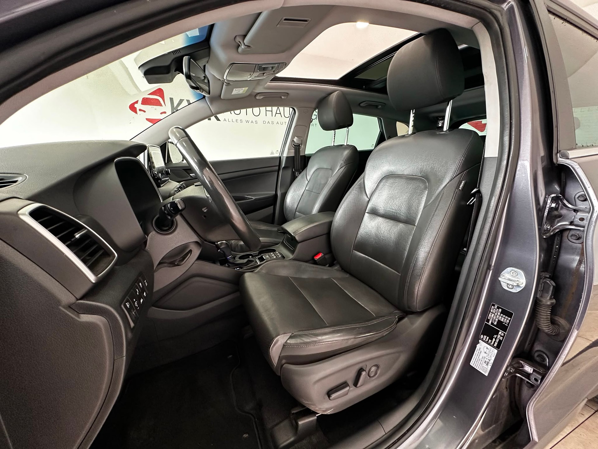HYUNDAI Tucson 1.6 TGDI Amplia 4WD DCT-image-14