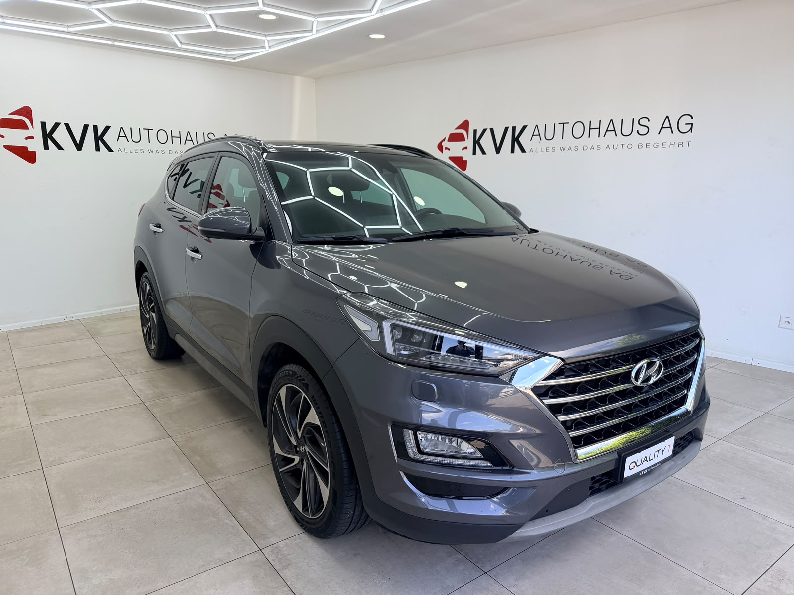 HYUNDAI Tucson 1.6 TGDI Amplia 4WD DCT-image-4