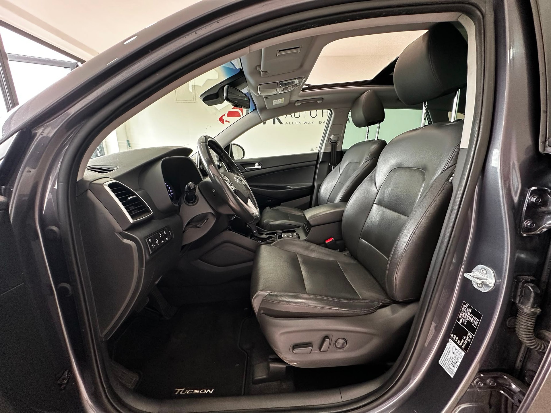 HYUNDAI Tucson 1.6 TGDI Amplia 4WD DCT-image-10