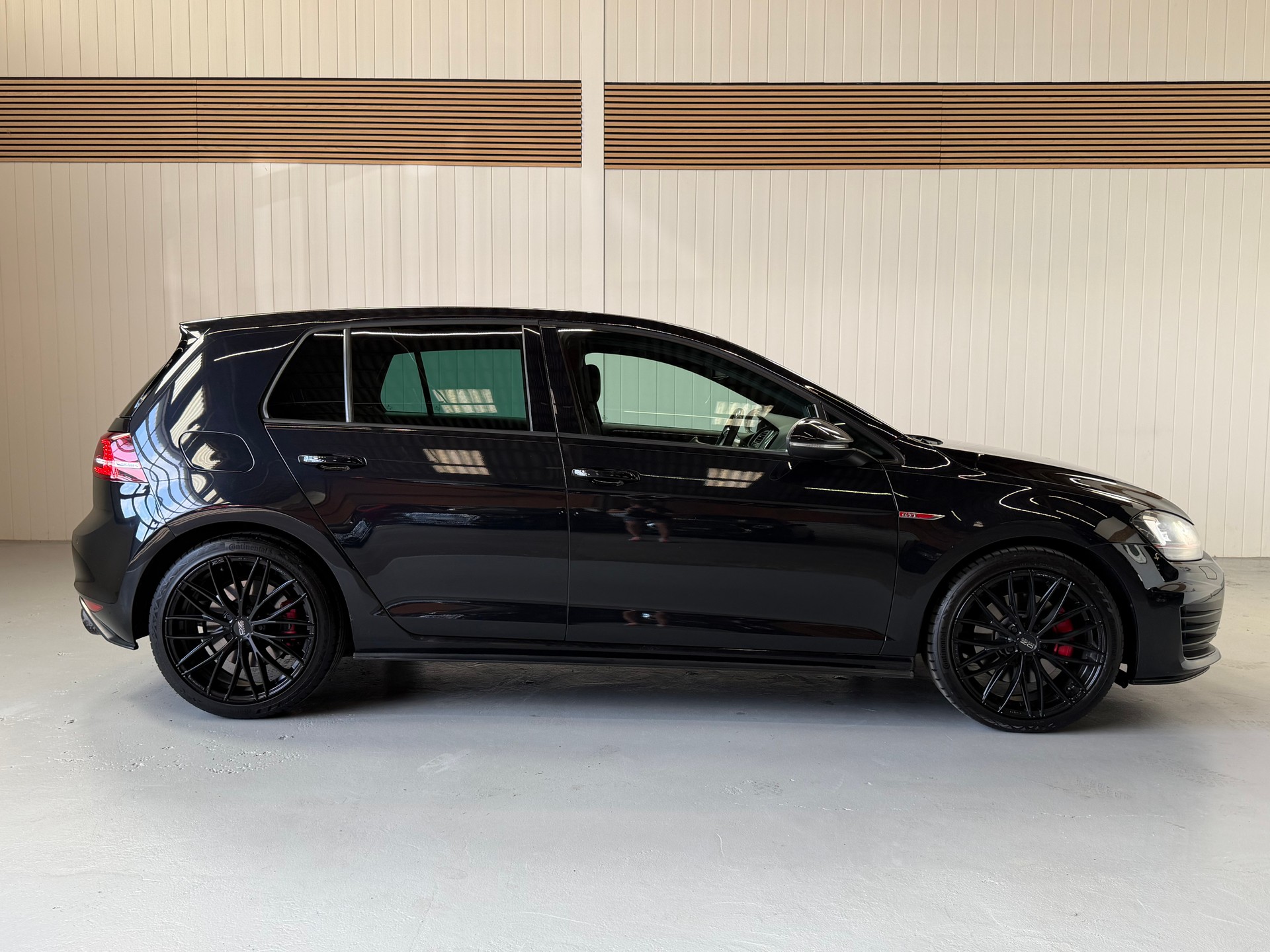 VW Golf 2.0 TSI GTI -frisch ab MFK & Service-image-5