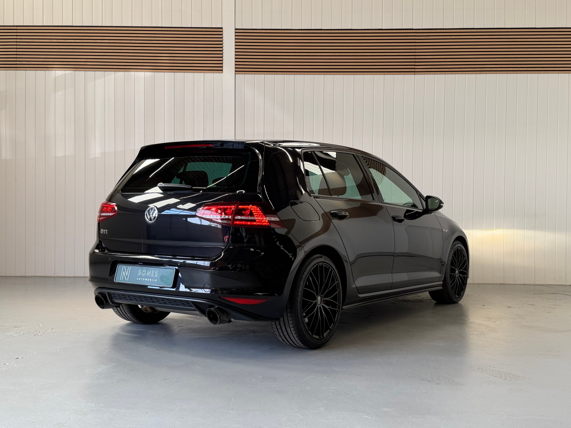 VW Golf 2.0 TSI GTI -frisch ab MFK & Service-image-4