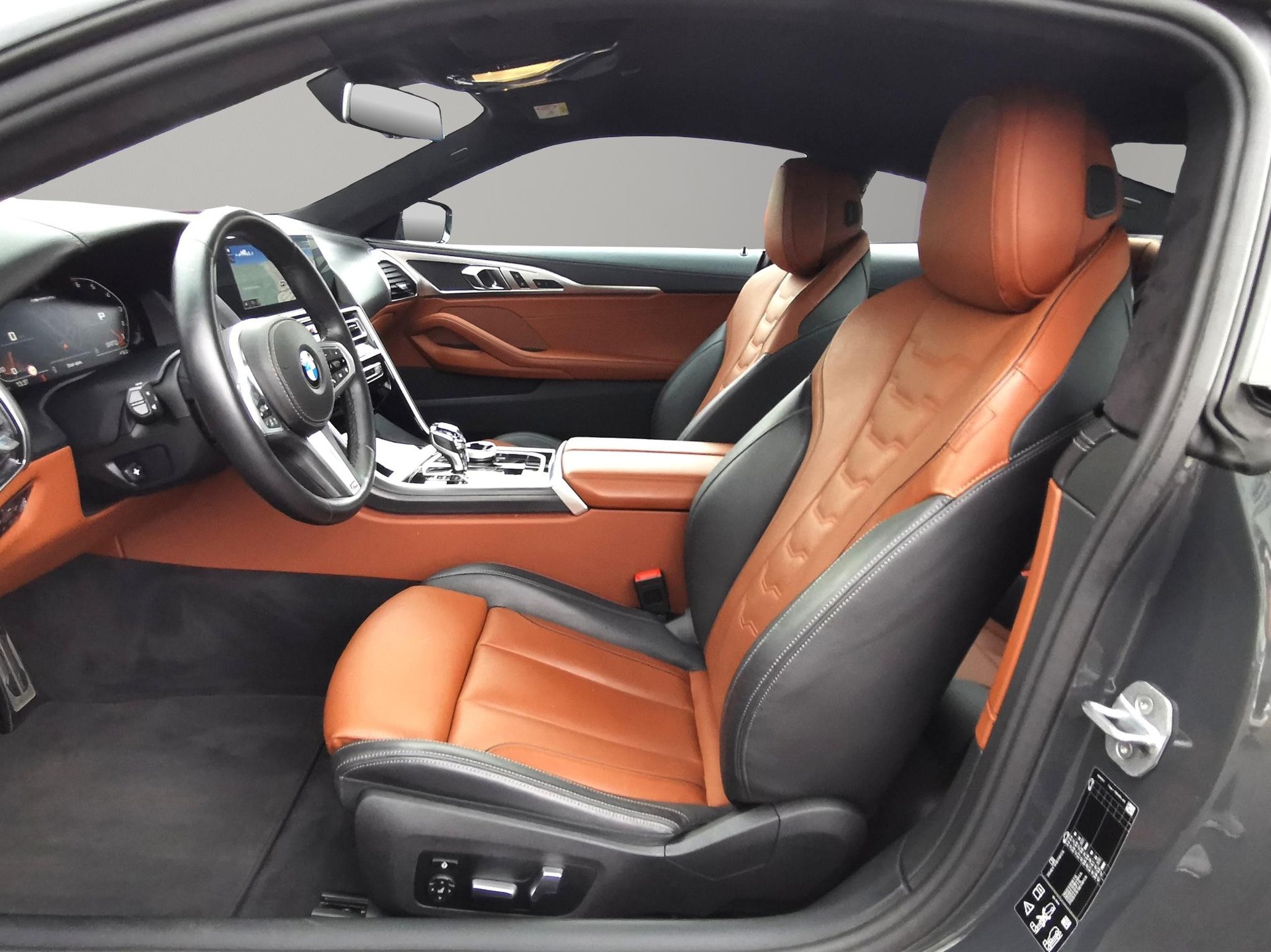 BMW M850i xDrive Coupé-image-1