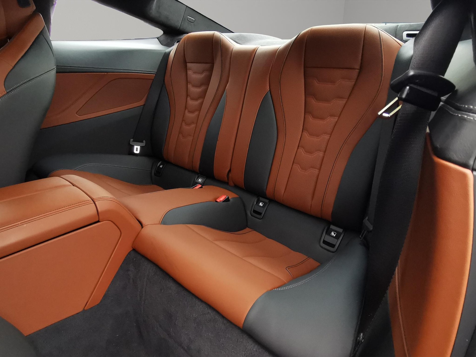 BMW M850i xDrive Coupé-image-7
