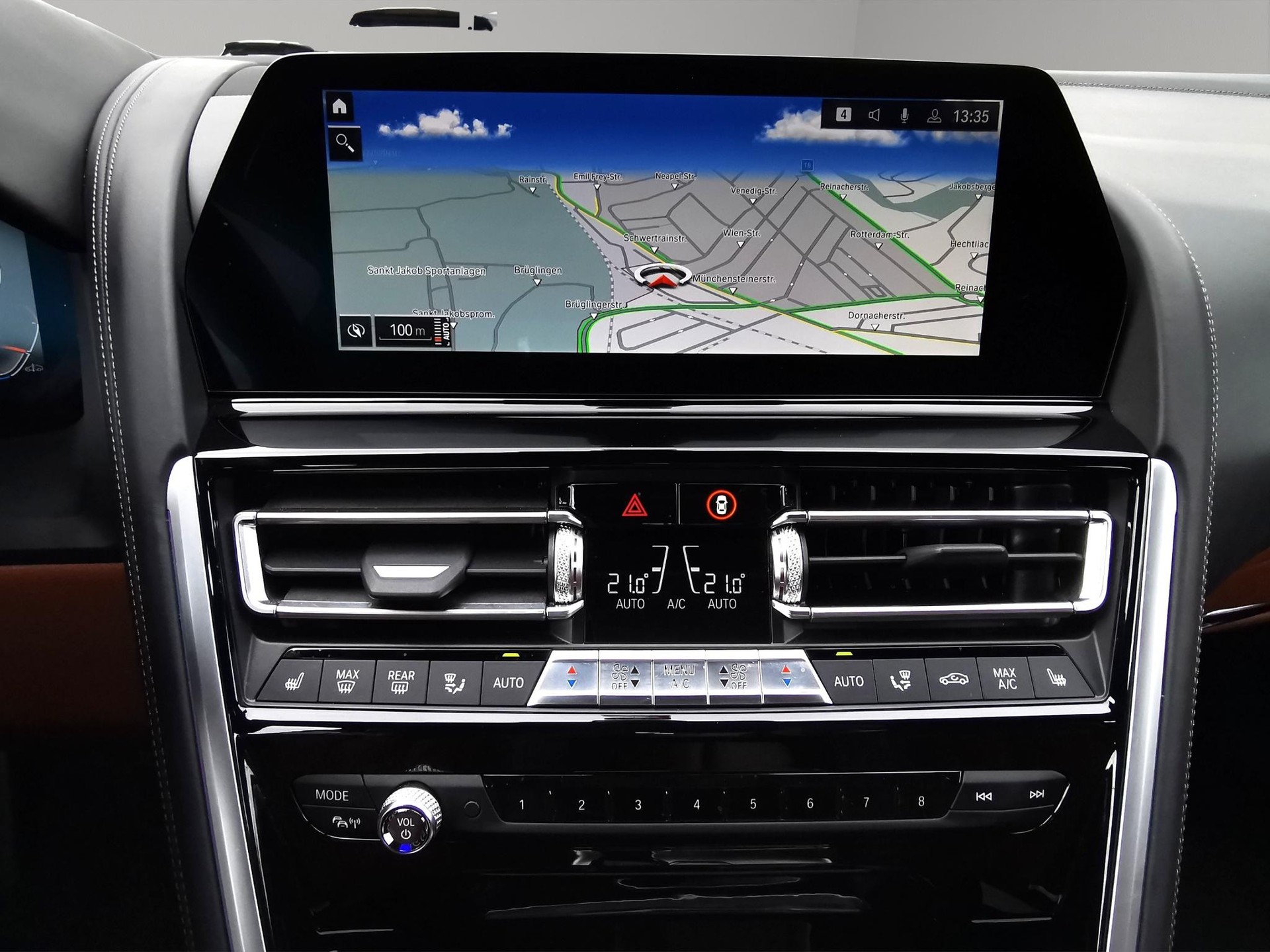 BMW M850i xDrive Coupé-image-5