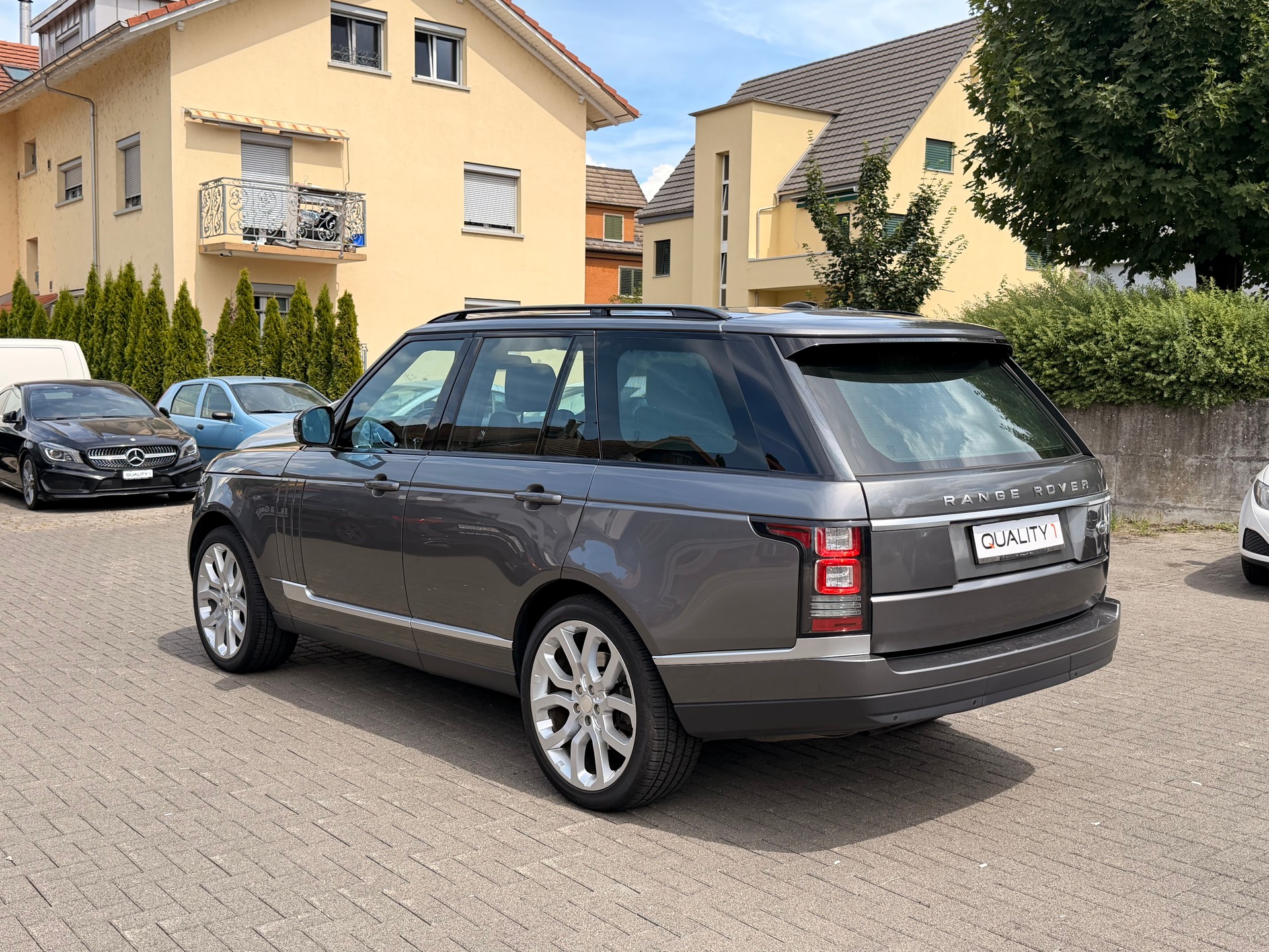 LAND ROVER Range Rover 3.0 TDV6 HSE Automatic-image-6