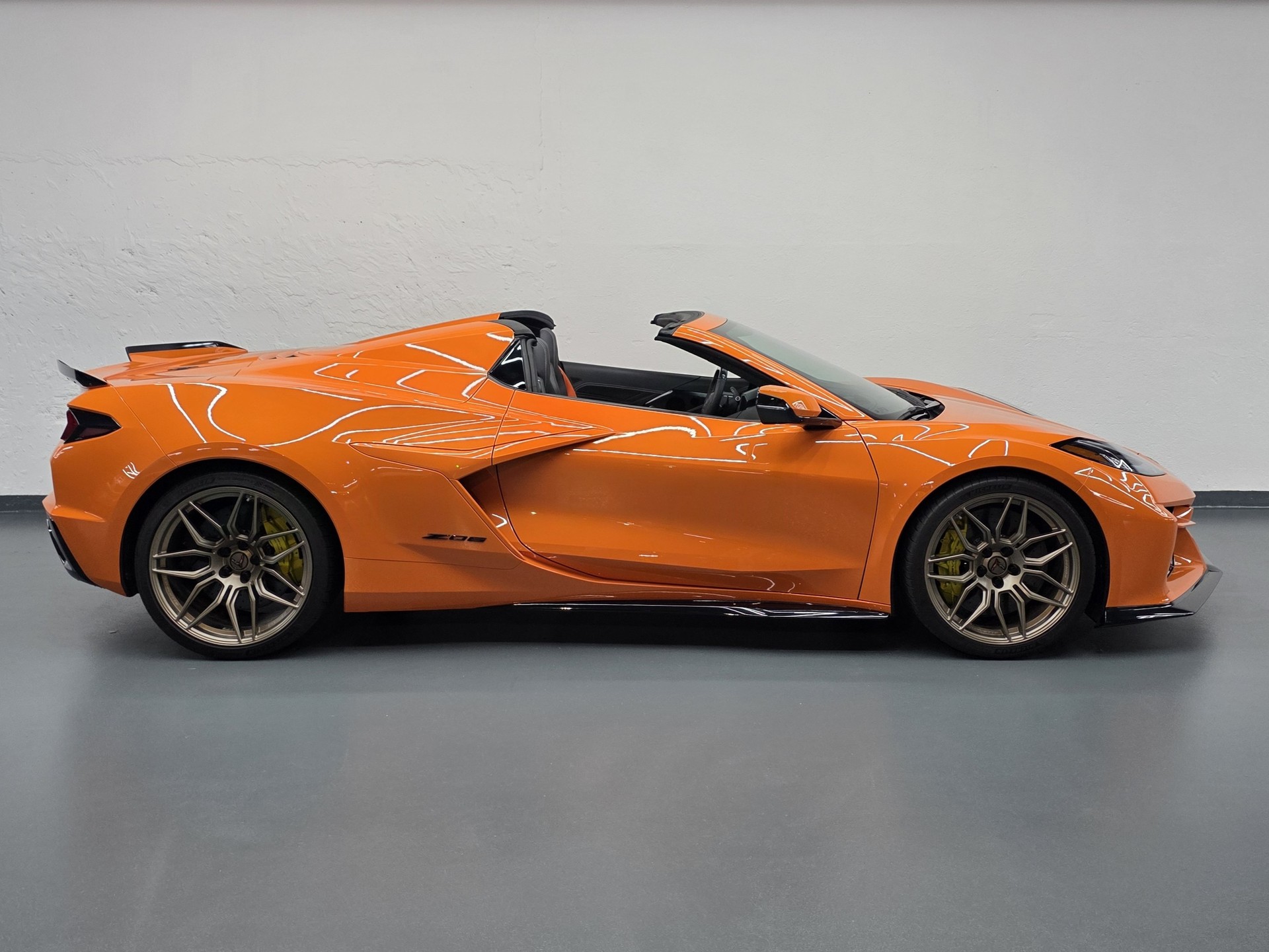 CHEVROLET Corvette Z06 Cabriolet 3LZ (US VERSION OHNE OPF MIT 681 PS)