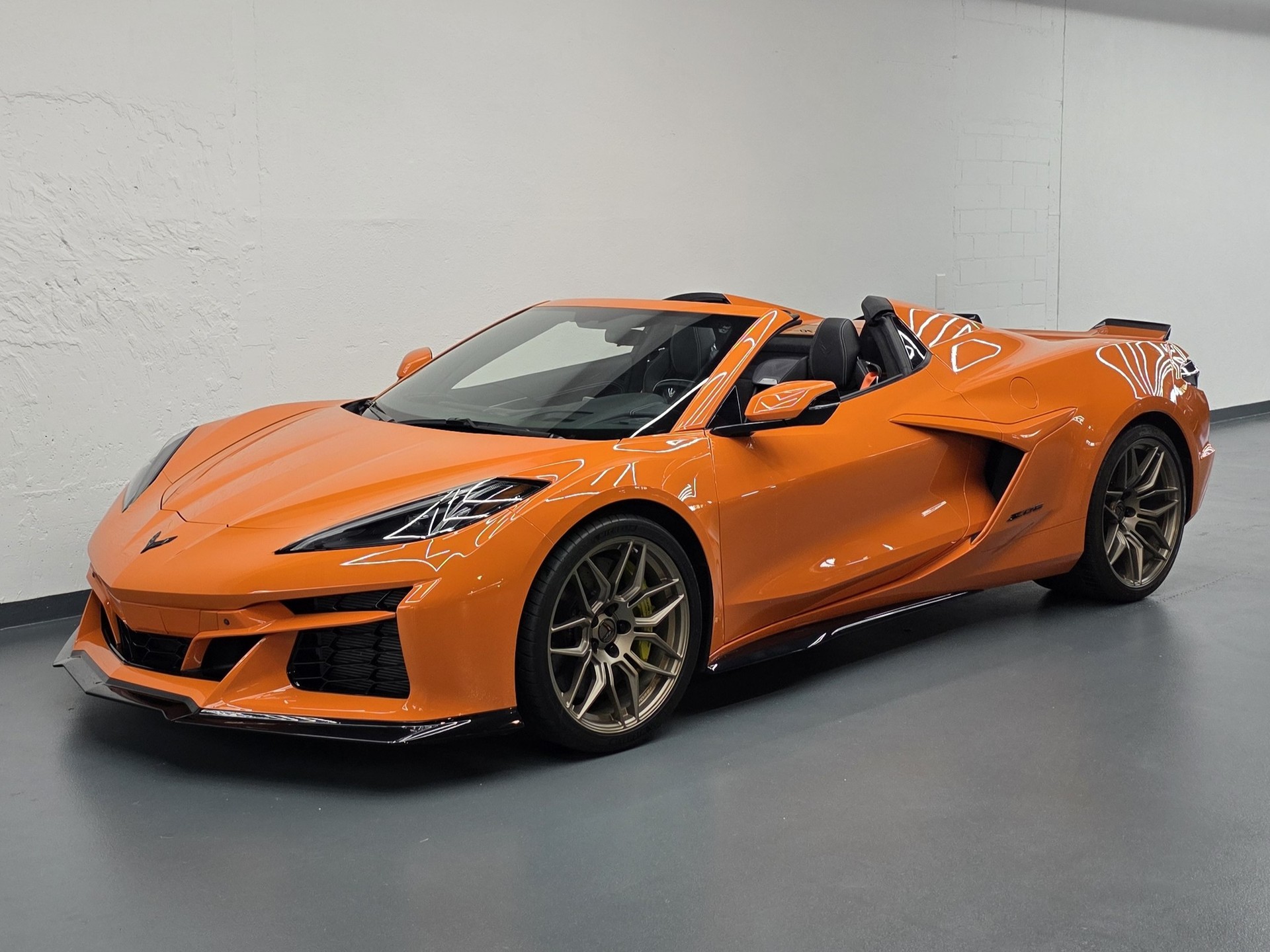 CHEVROLET Corvette Z06 Cabriolet 3LZ (US VERSION OHNE OPF MIT 681 PS)-image-9