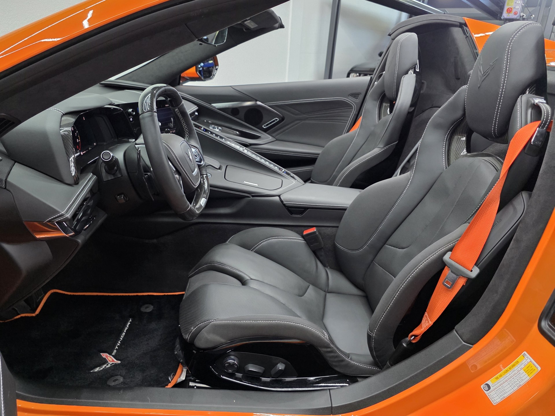 CHEVROLET Corvette Z06 Cabriolet 3LZ (US VERSION OHNE OPF MIT 681 PS)-image-13