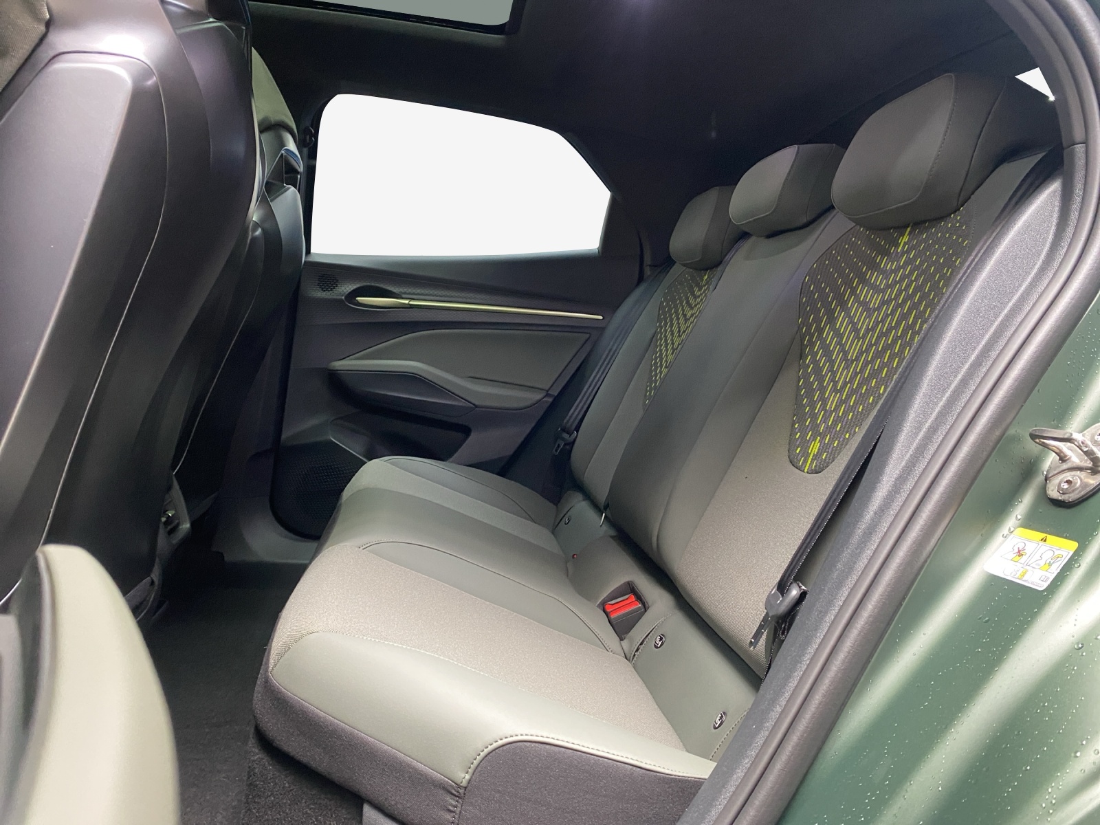 CUPRA Raval 52 kWh VZ Extreme Launch Edition-image-11
