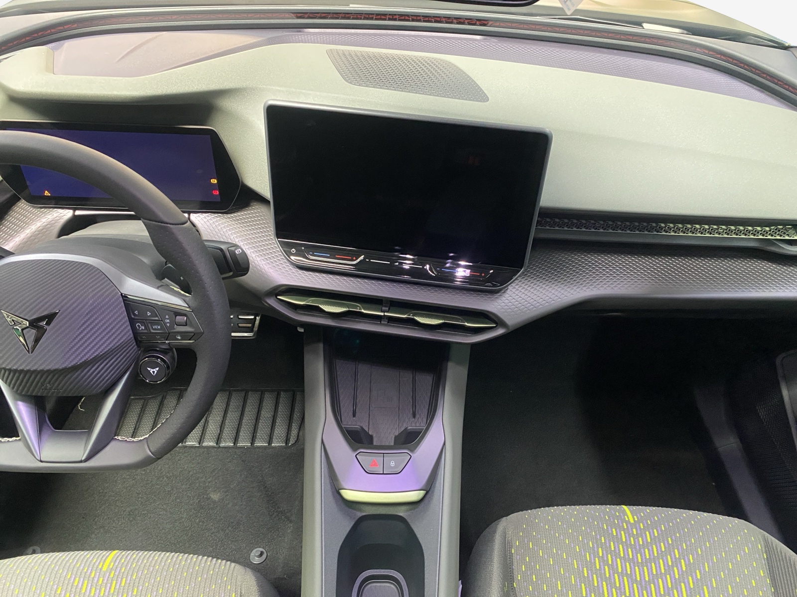CUPRA Raval 52 kWh VZ Extreme Launch Edition-image-10