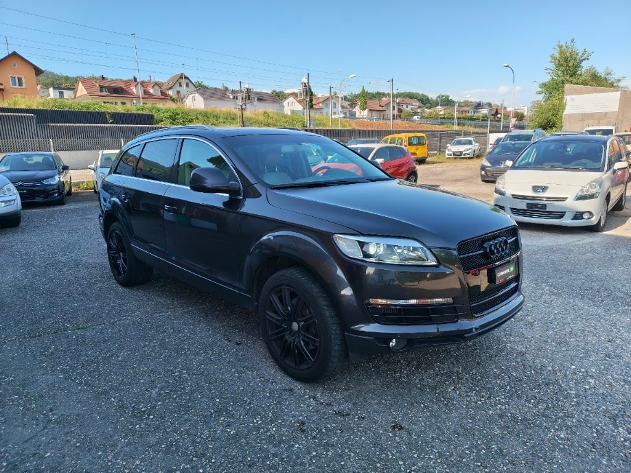 AUDI Q7 3.0 TDI quattro tiptronic-image-12