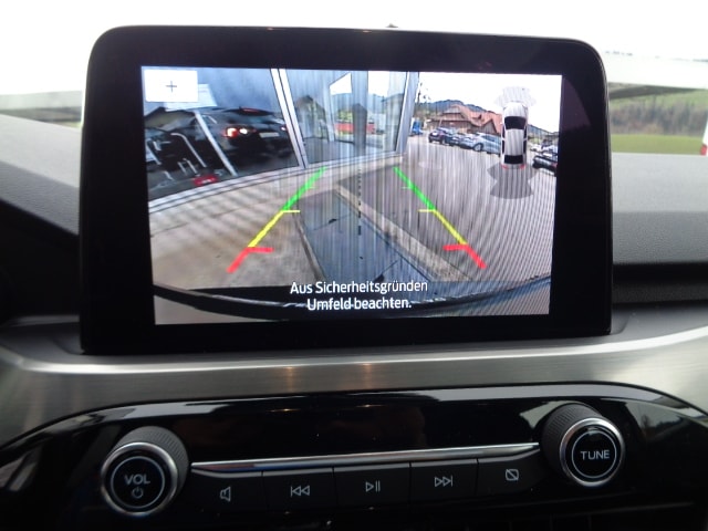 FORD Kuga 2.5 Hybrid Titanium 4x4-image-10