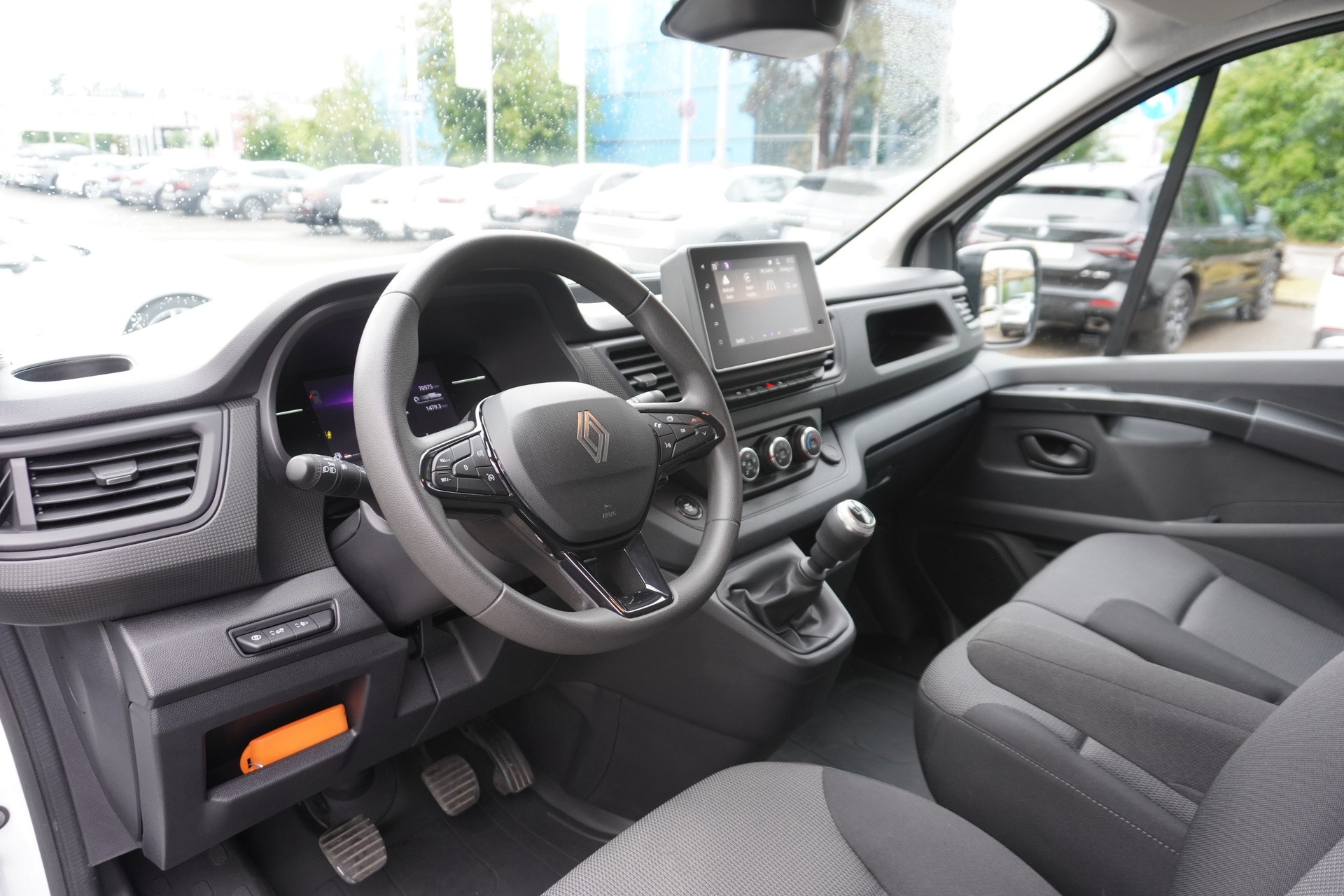 RENAULT Trafic 2.0 Blue dCi110 Advance L2H1 EN 3-PLÄTZER!!!-image-15