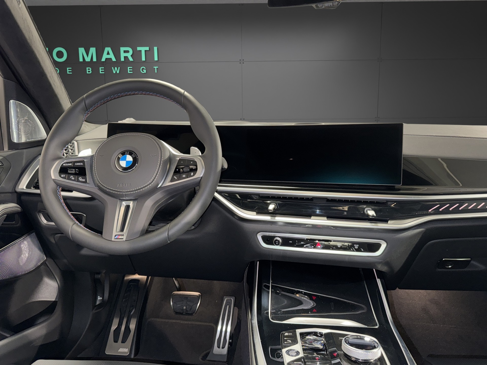 BMW X7 M60i-image-19